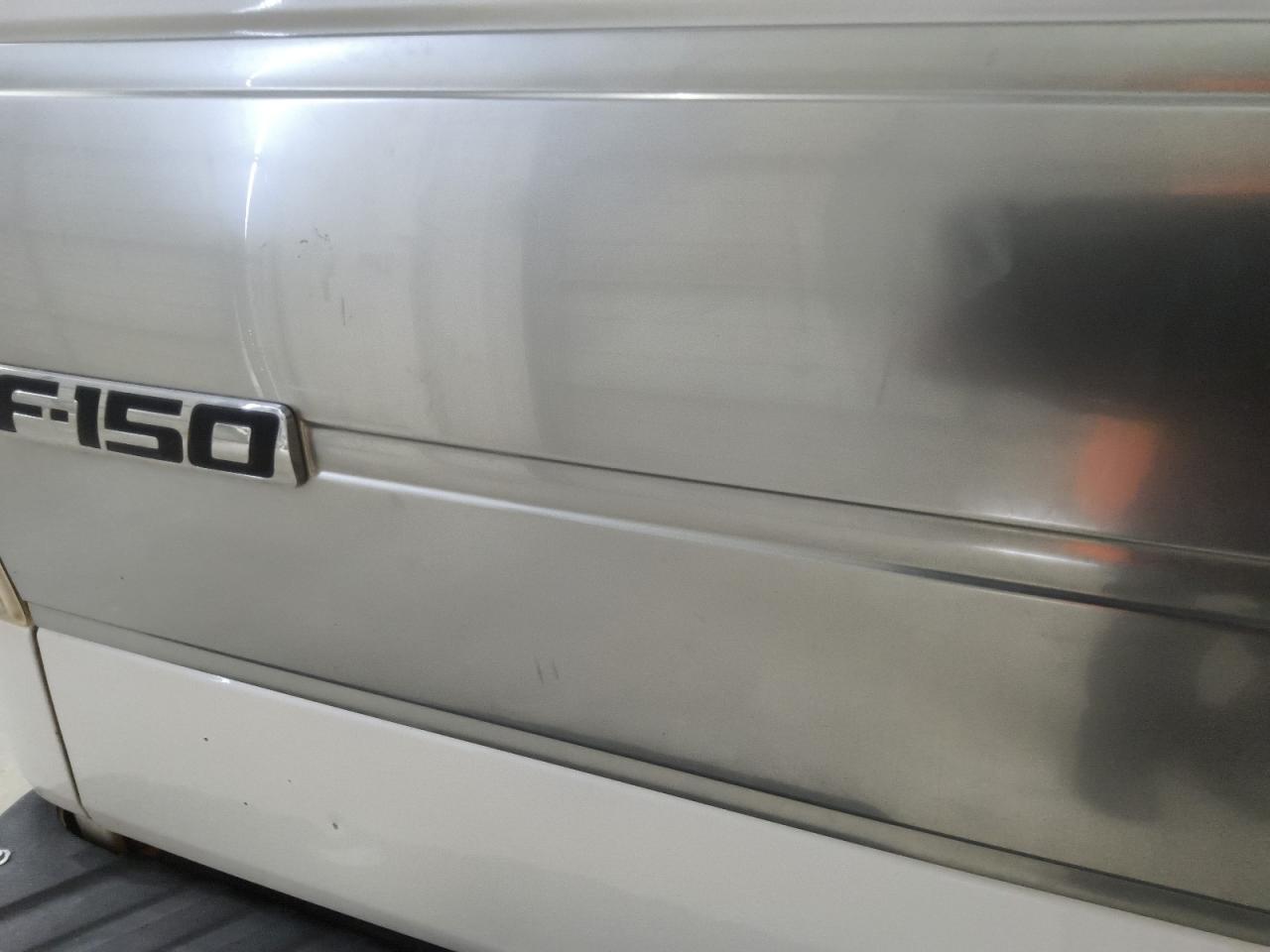 2010 Ford F150 Supercrew White vin: 1FTFW1EV3AFB44496 Damage: Tailgate, Chipped, 5