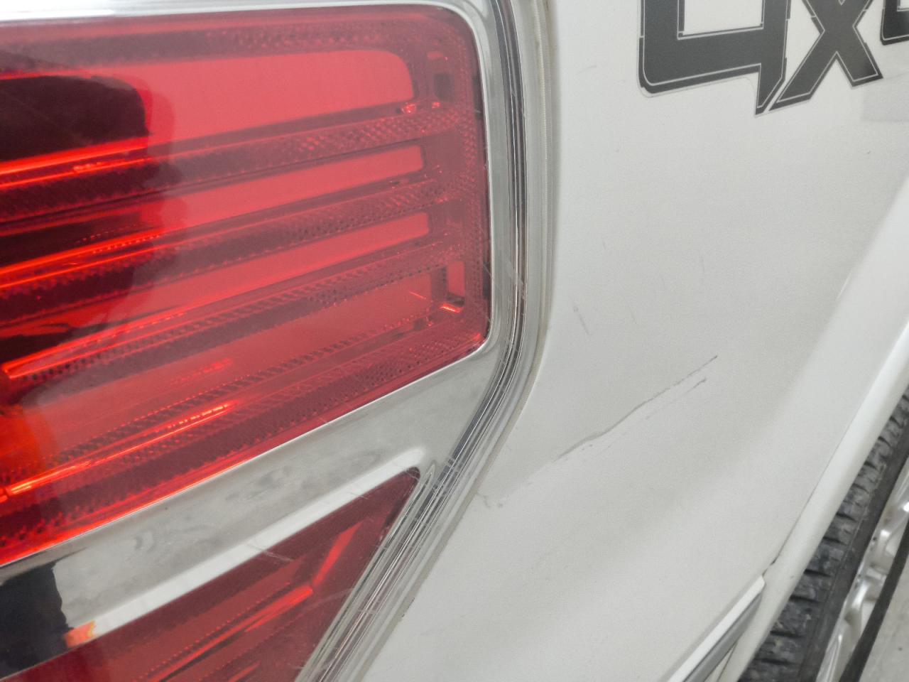 2010 Ford F150 Supercrew White vin: 1FTFW1EV3AFB44496 Damage: Right Bed Side, Dent(S) W/ Paint Dmg, > 12 Inches
