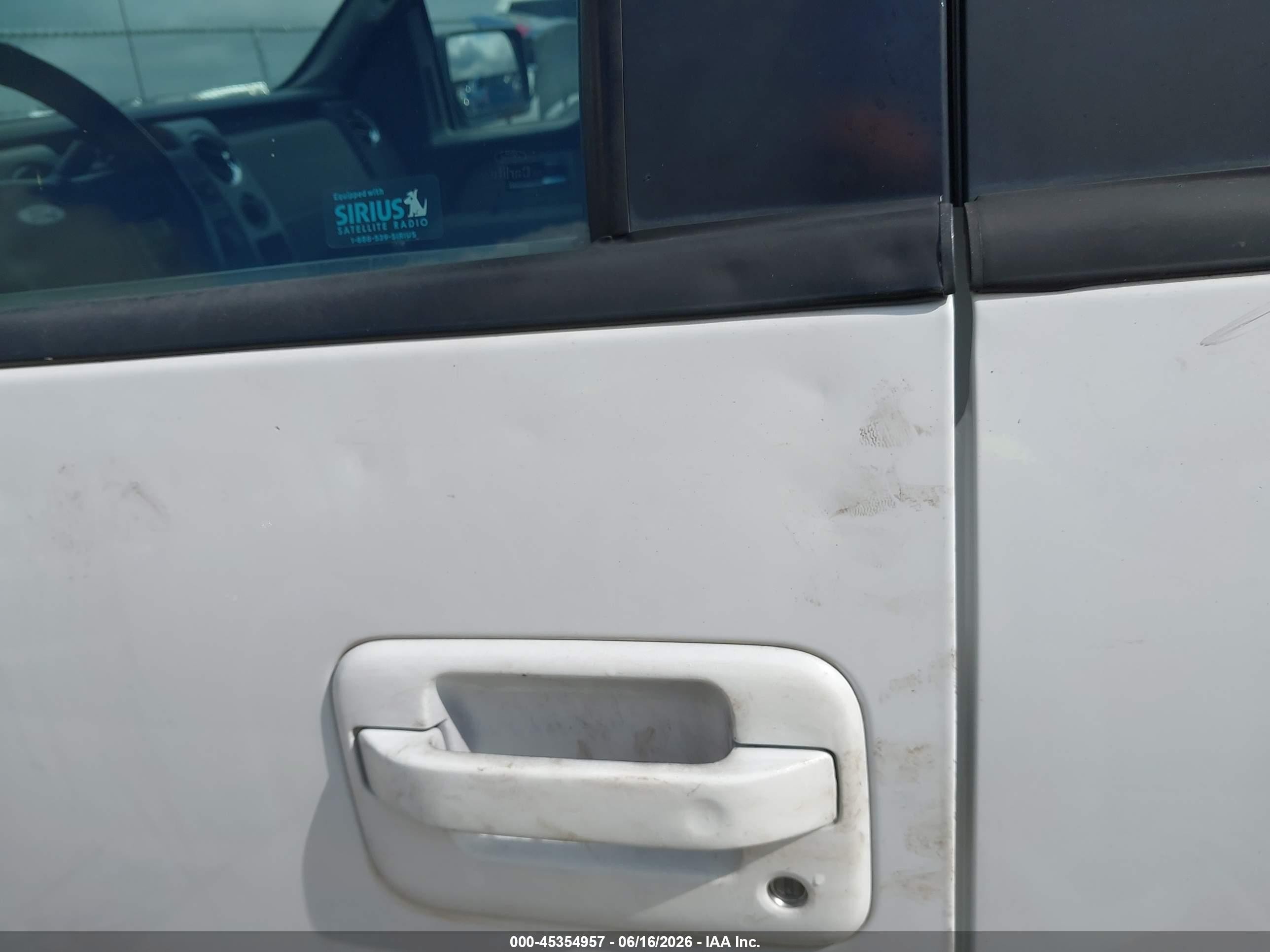 2010 Ford F-150 Fx4/harley-davidson/king Ranch/lariat/platinum/xl/xlt White vin: 1FTFW1EV3AFB69429