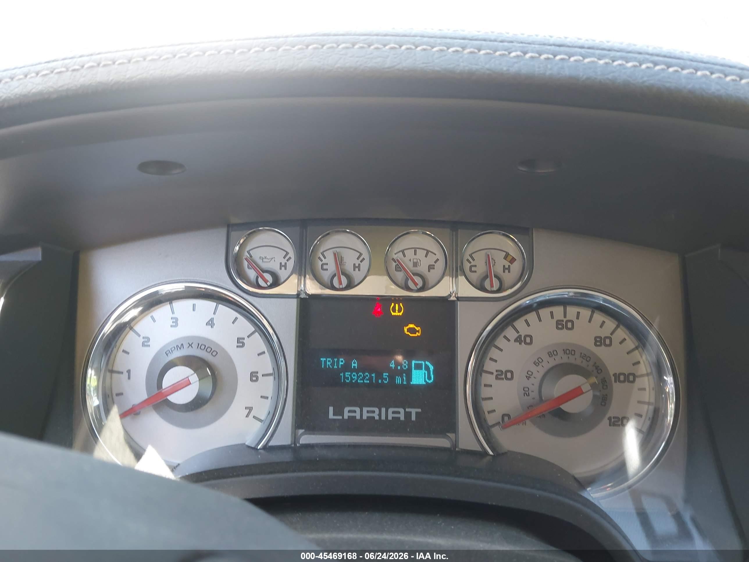 2010 Ford F-150   Серебряный vin: 1FTFW1EV3AFB90426