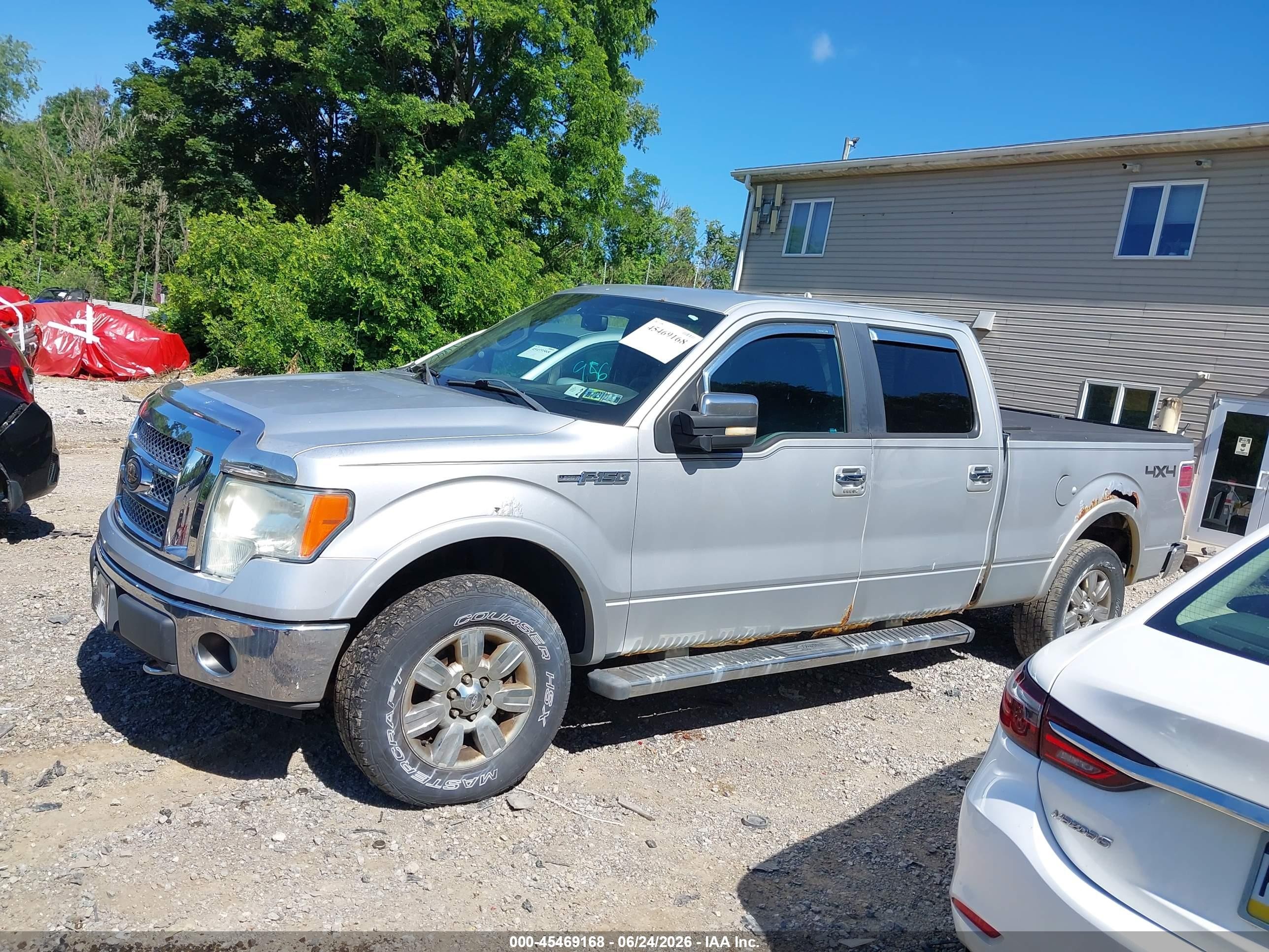 2010 Ford F-150   Серебряный vin: 1FTFW1EV3AFB90426