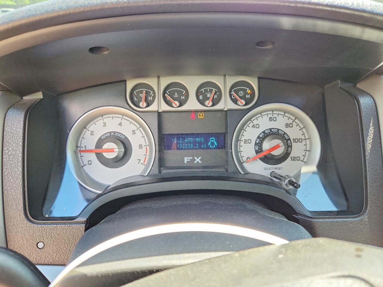 2010 Ford F150 Supercrew Red vin: 1FTFW1EV4AFB45513