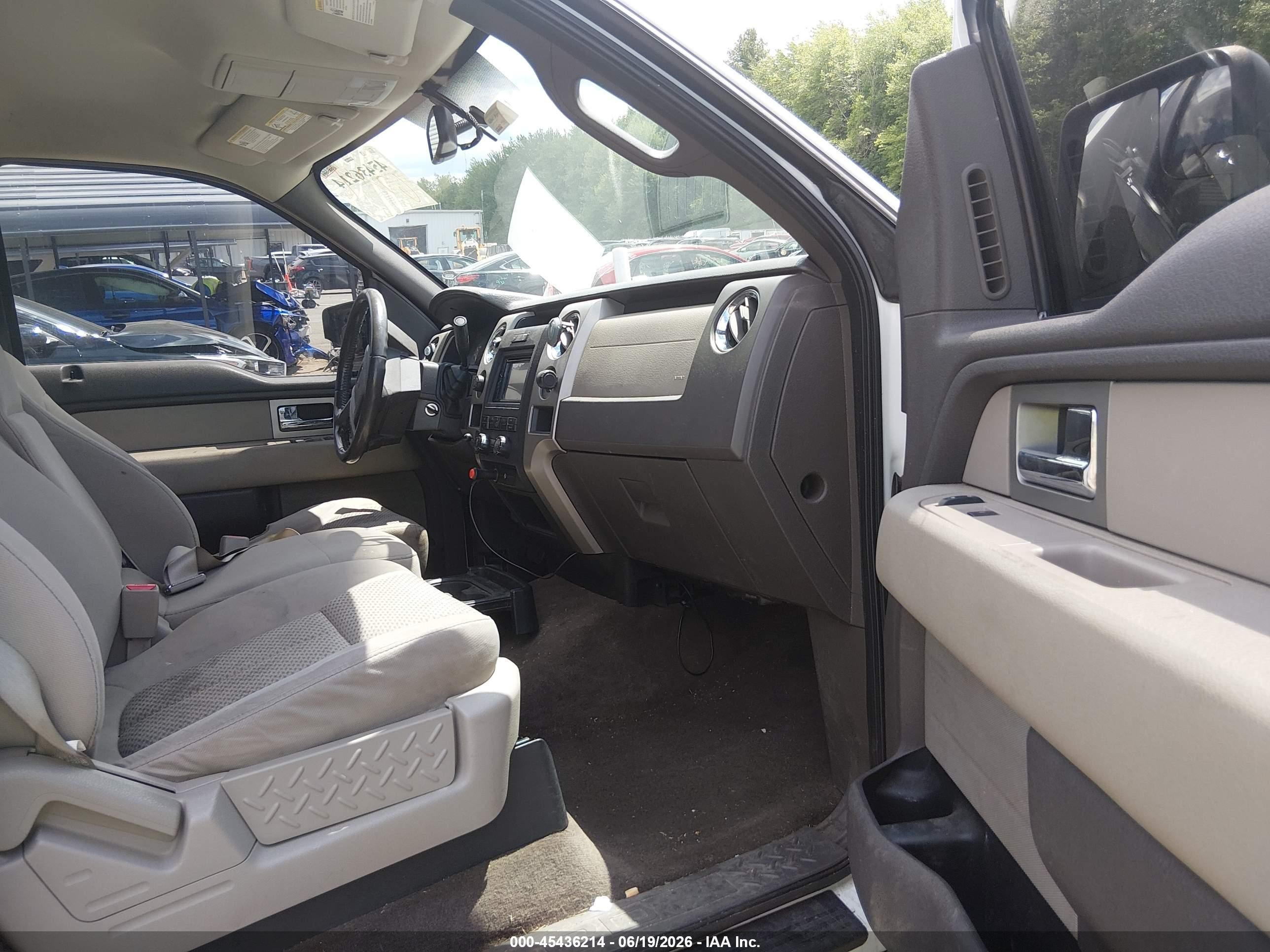 2010 Ford F-150 Fx4/harley-davidson/king Ranch/lariat/platinum/xl/xlt White vin: 1FTFW1EV4AFD06748