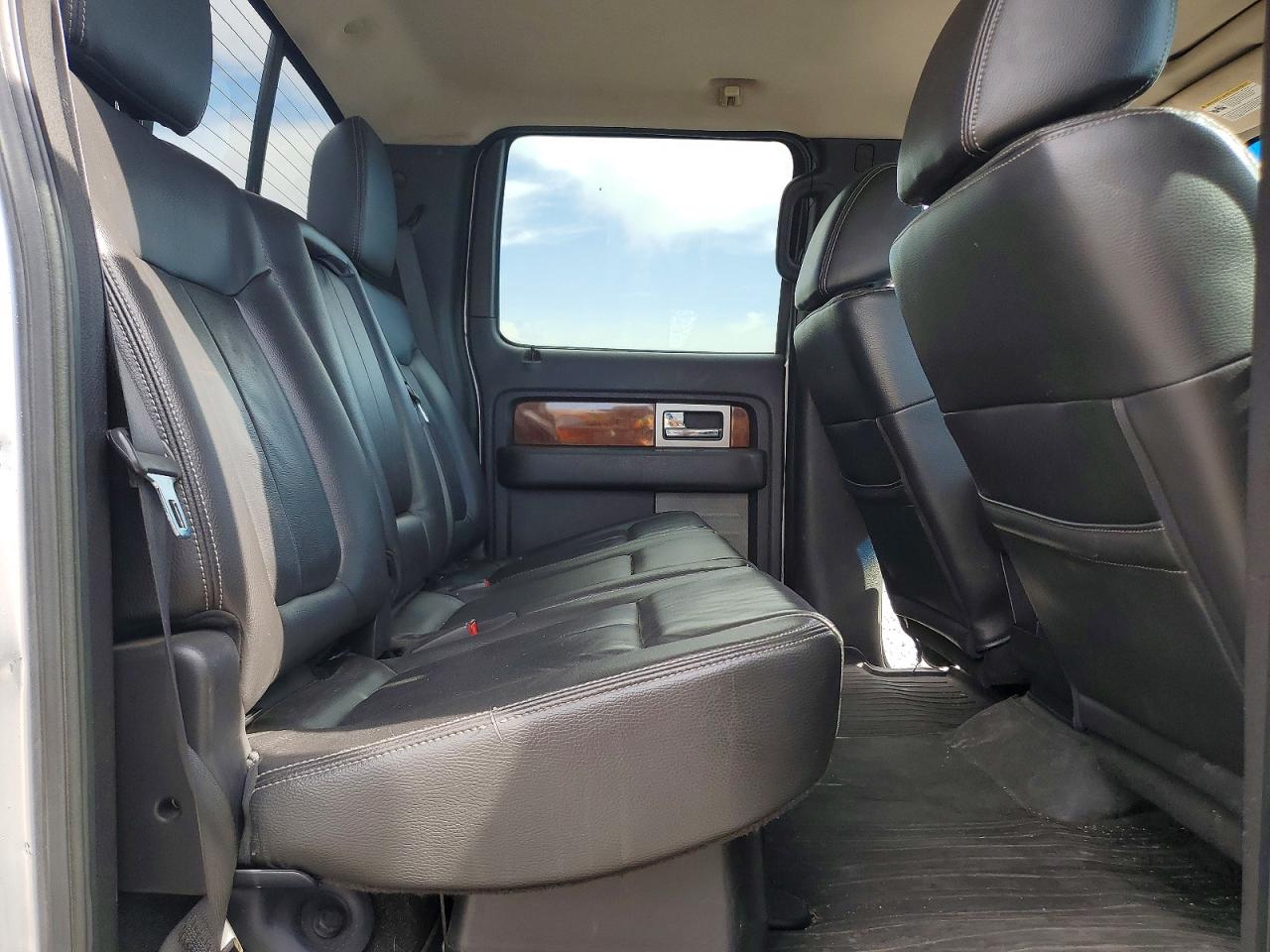 2010 Ford F150 Supercrew Silver vin: 1FTFW1EV4AKE38111