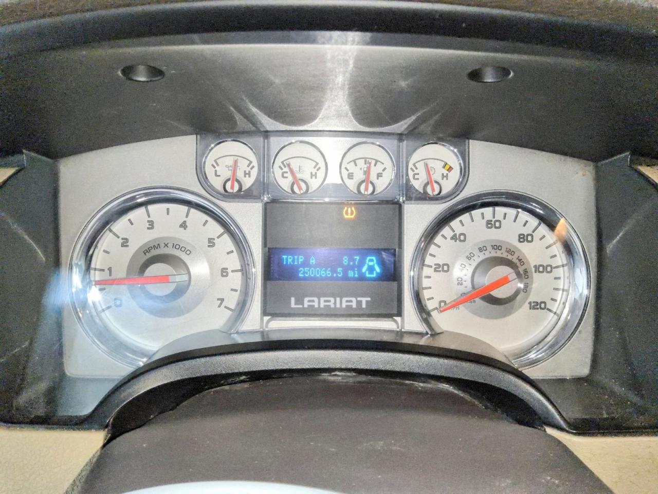 2010 Ford F150 Supercrew Maroon vin: 1FTFW1EV5AFB94283