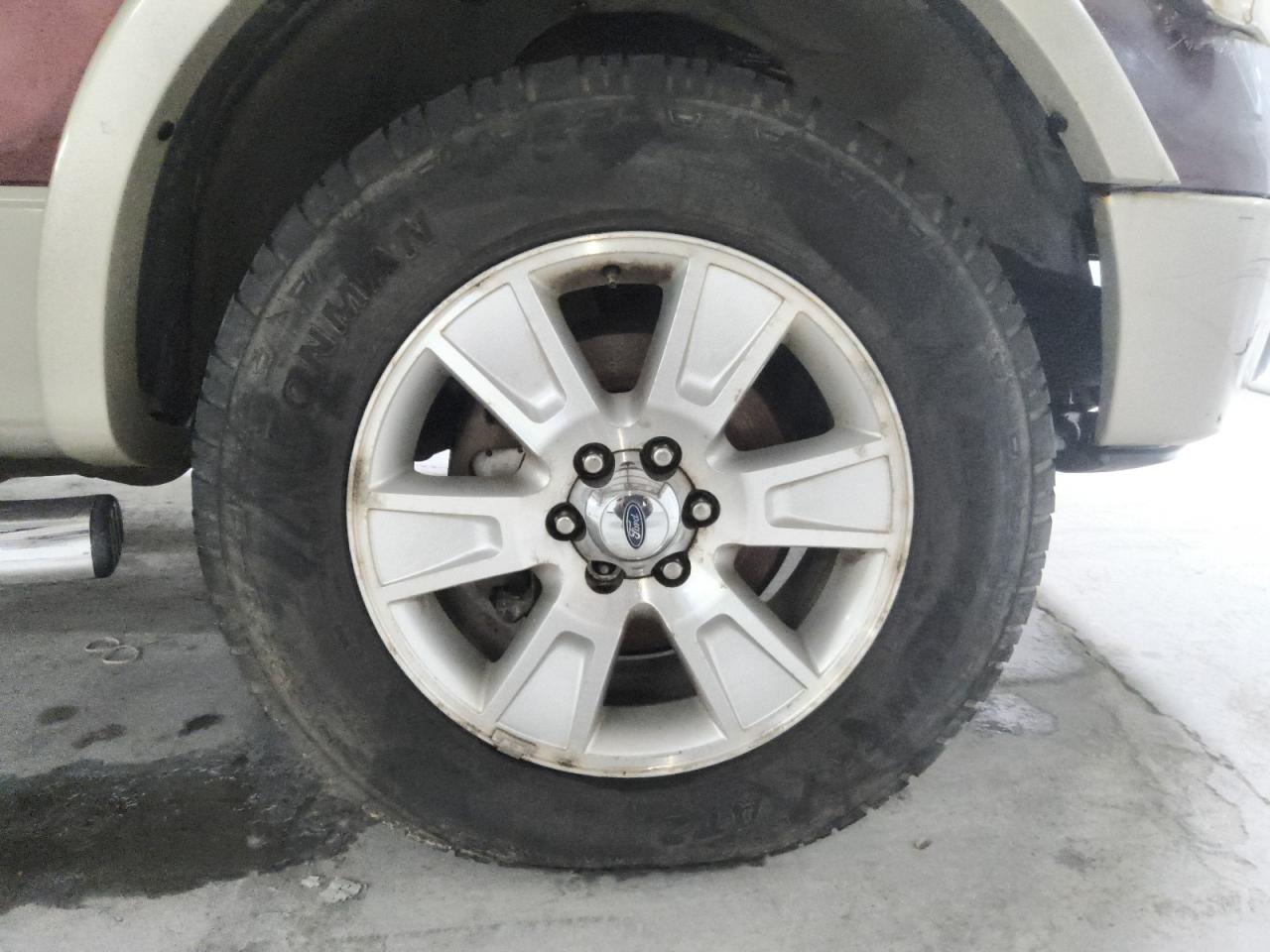 2010 Ford F150 Supercrew Maroon vin: 1FTFW1EV5AFB94283 Damage: Right Front Lug Nut, Missing, Replacement Required