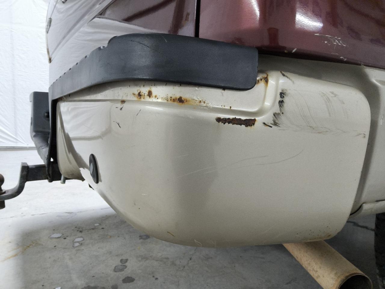 2010 Ford F150 Supercrew Maroon vin: 1FTFW1EV5AFB94283 Damage: Rear Metal Bumper Painted, Rust, 7 To 8 Inches