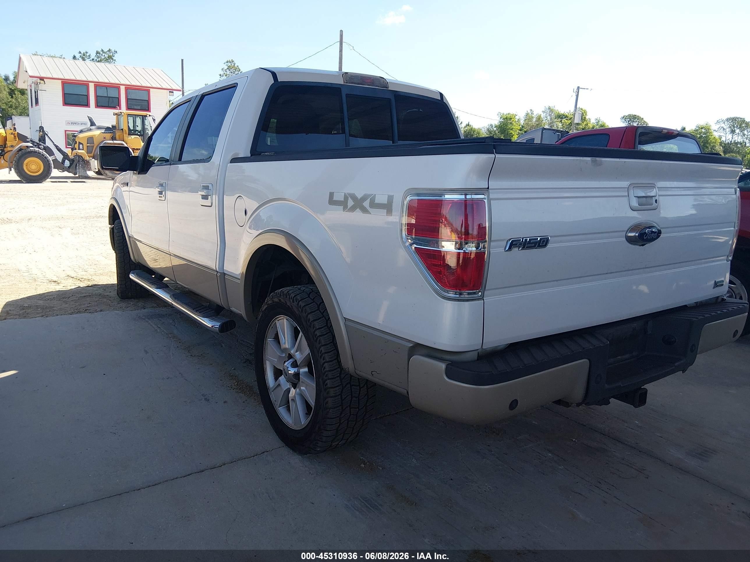 2010 Ford F-150   White vin: 1FTFW1EV5AFC14659