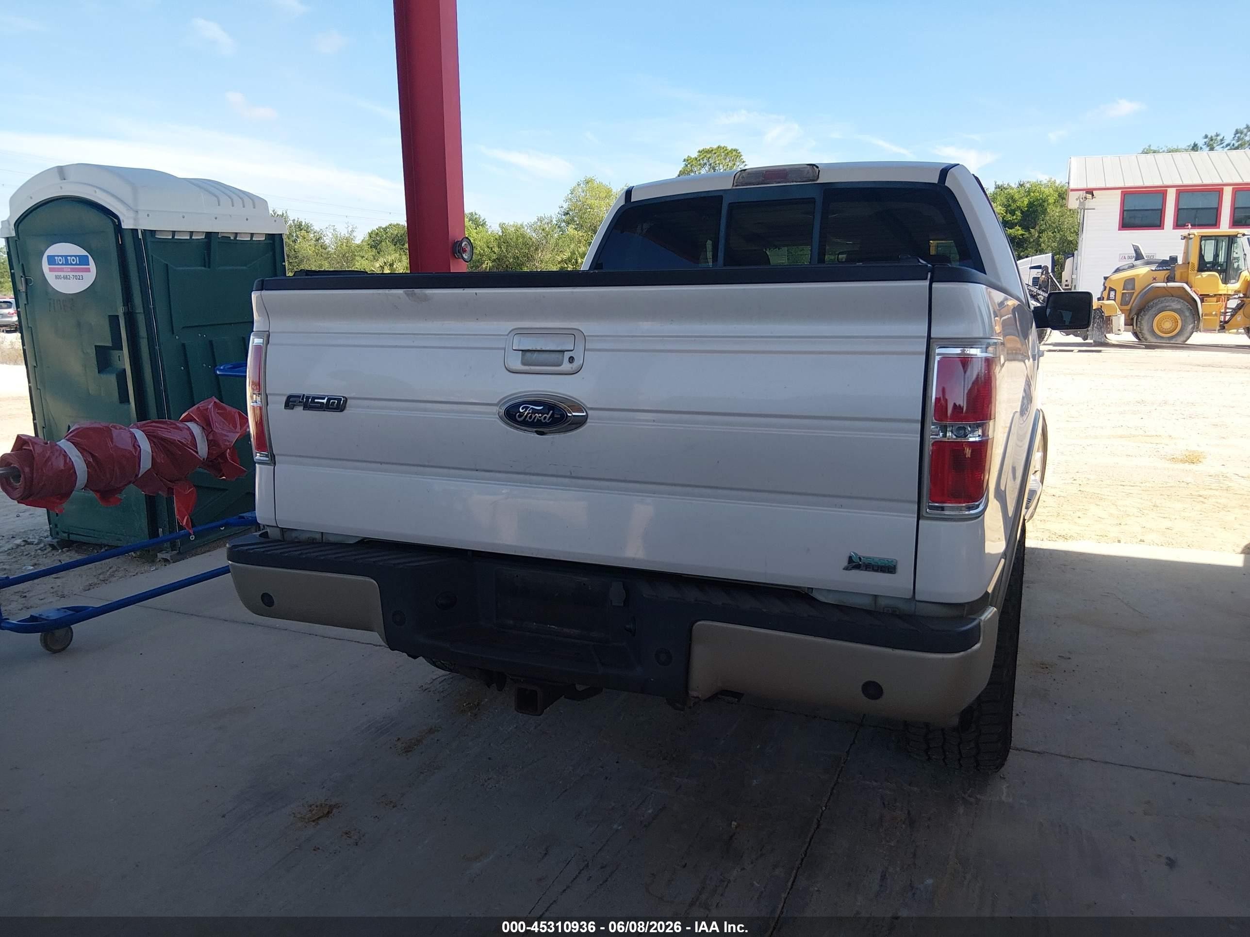 2010 Ford F-150   White vin: 1FTFW1EV5AFC14659