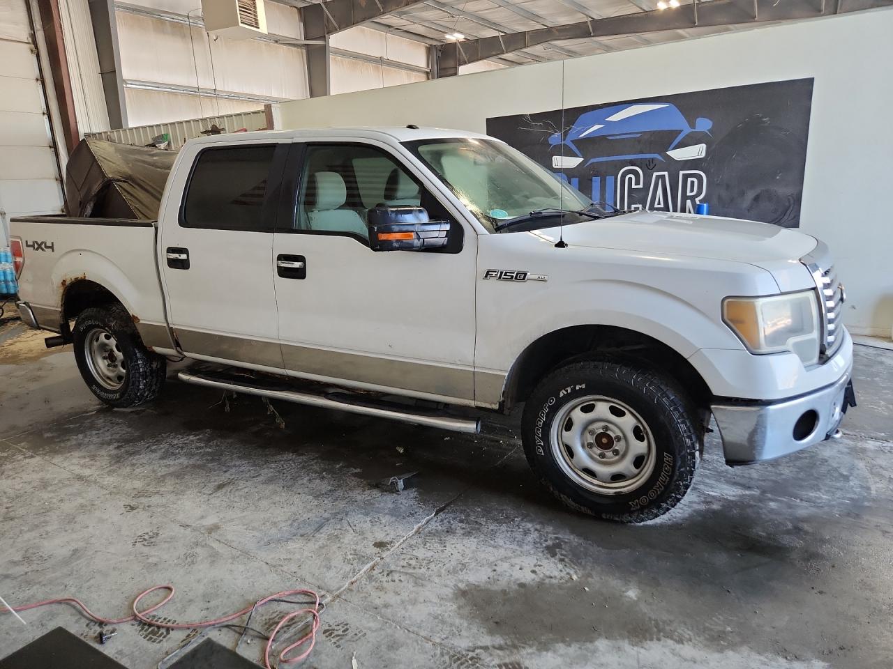 2010 Ford F150 Supercrew White vin: 1FTFW1EV6AFD33594 Damage: Right Rocker Panel, Corrosion, Severe Damage