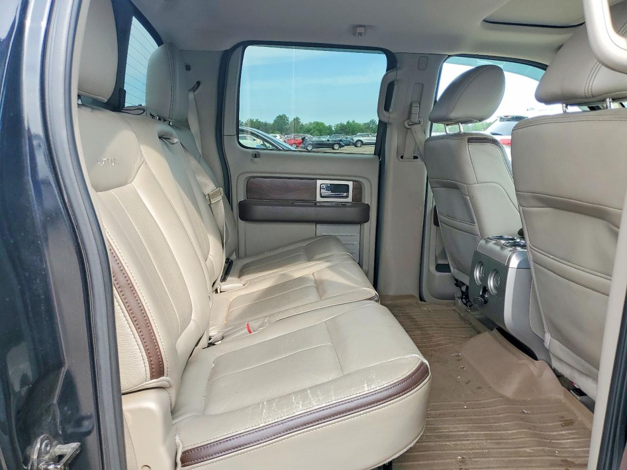 2010 Ford 150 Black vin: 1FTFW1EV8AFA92525