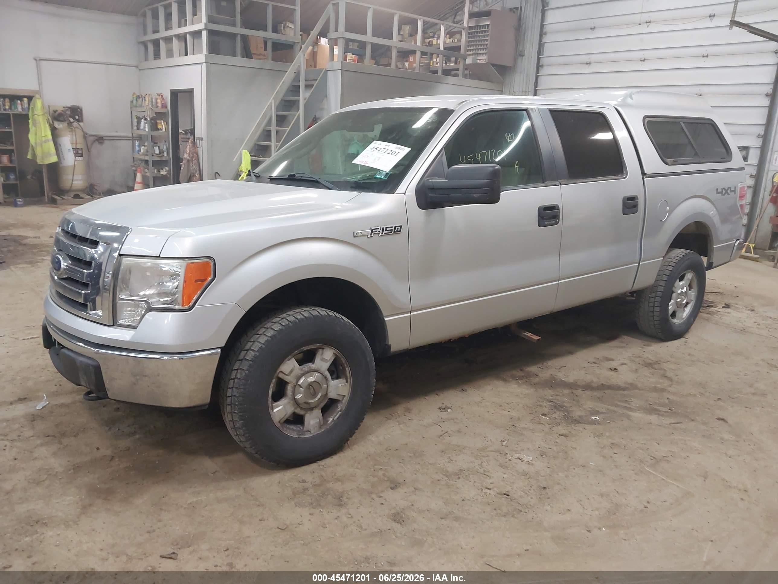 2010 Ford F-150   Silver vin: 1FTFW1EV8AFC47686