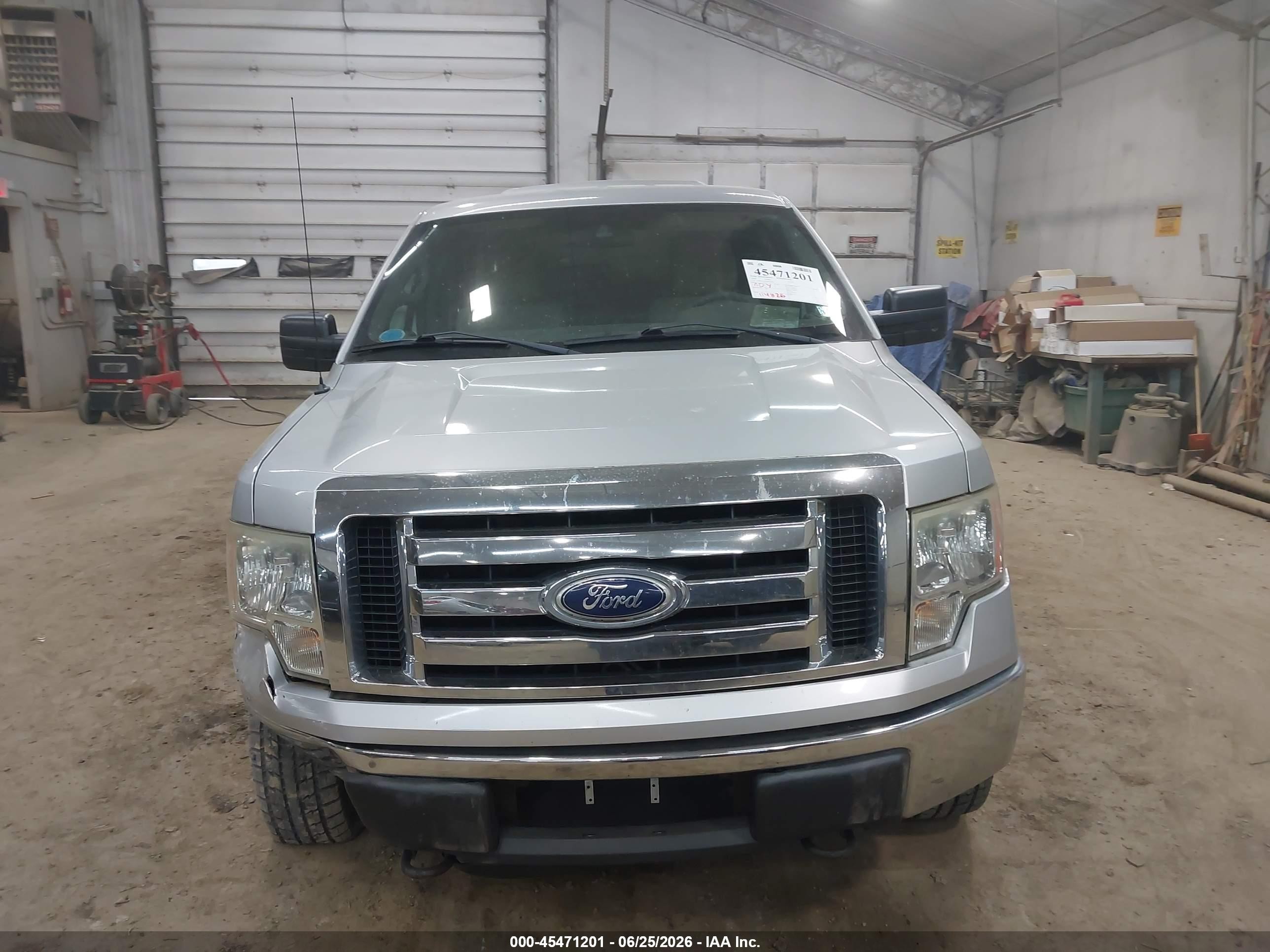 2010 Ford F-150   Silver vin: 1FTFW1EV8AFC47686