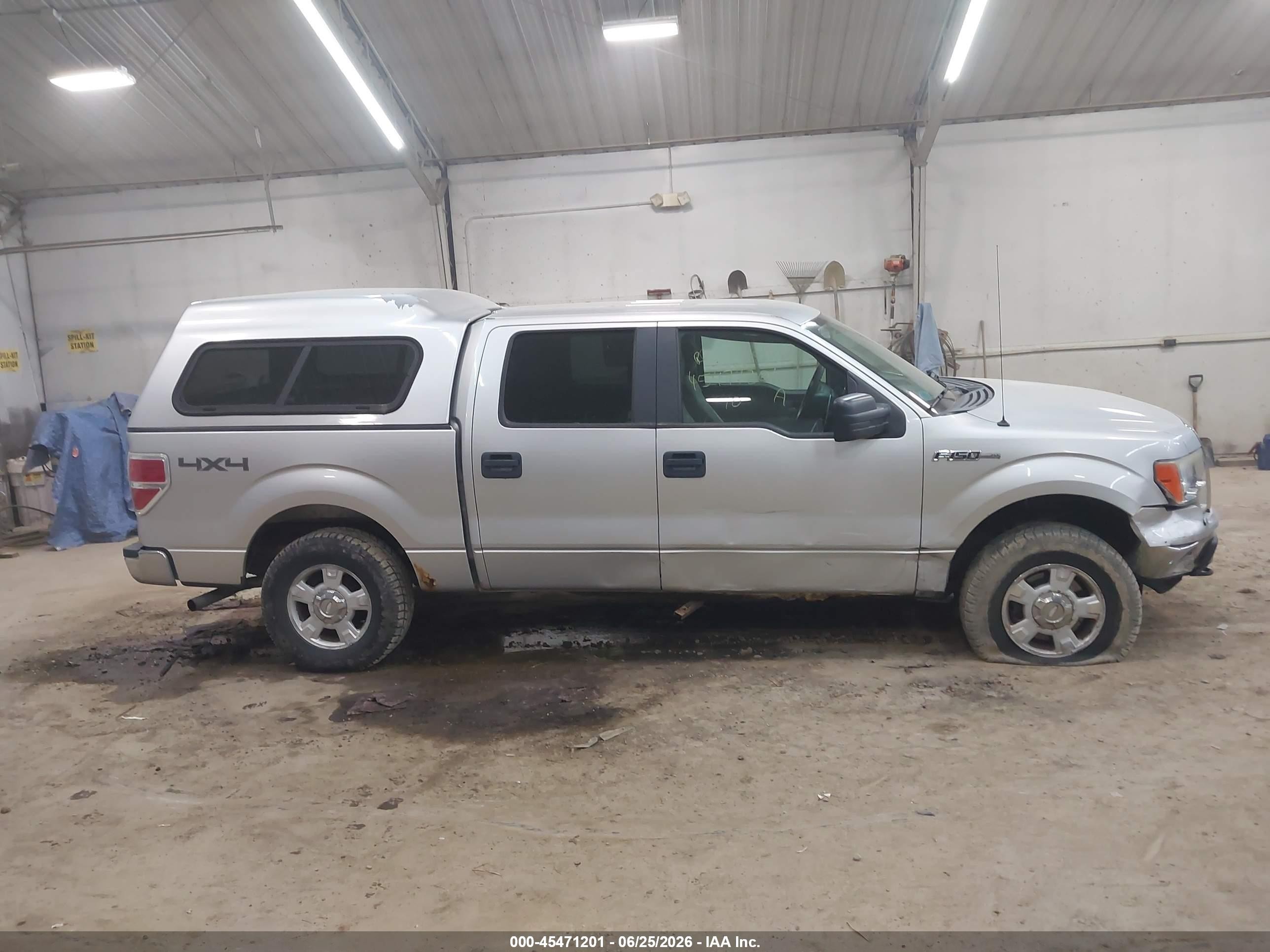 2010 Ford F-150   Silver vin: 1FTFW1EV8AFC47686