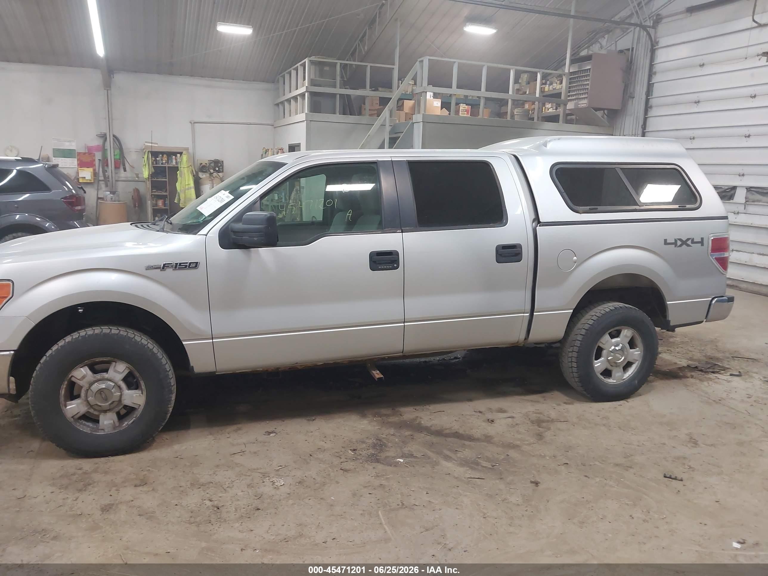 2010 Ford F-150   Silver vin: 1FTFW1EV8AFC47686