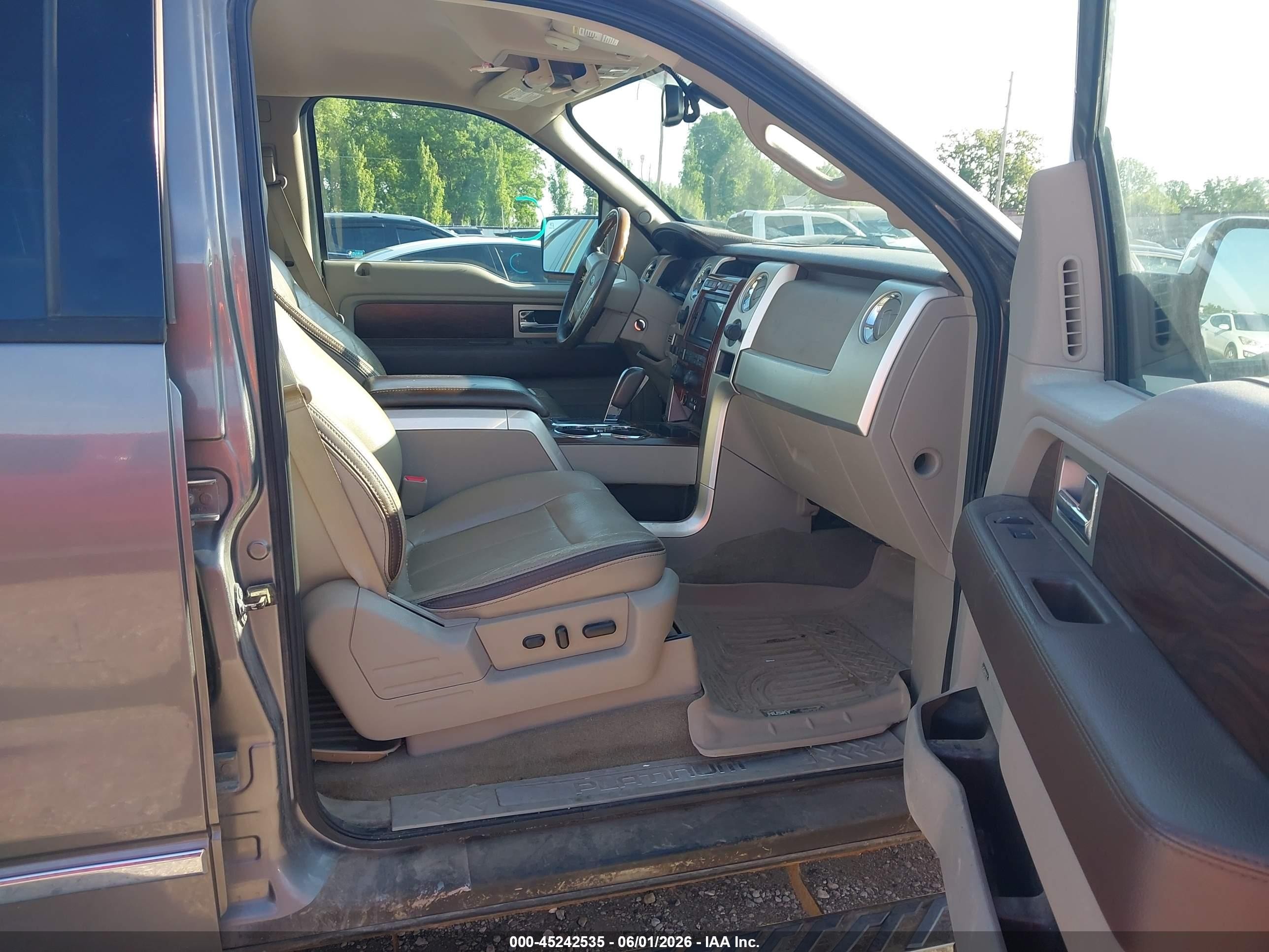 2010 Ford F-150 Platinum Silver vin: 1FTFW1EV8AFD79203