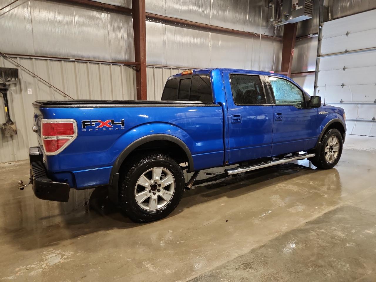 2010 Ford F150 Supercrew Blue vin: 1FTFW1EV9AFB70567 Damage: Right Cab Side, Rust, 4 To 5 Inches
