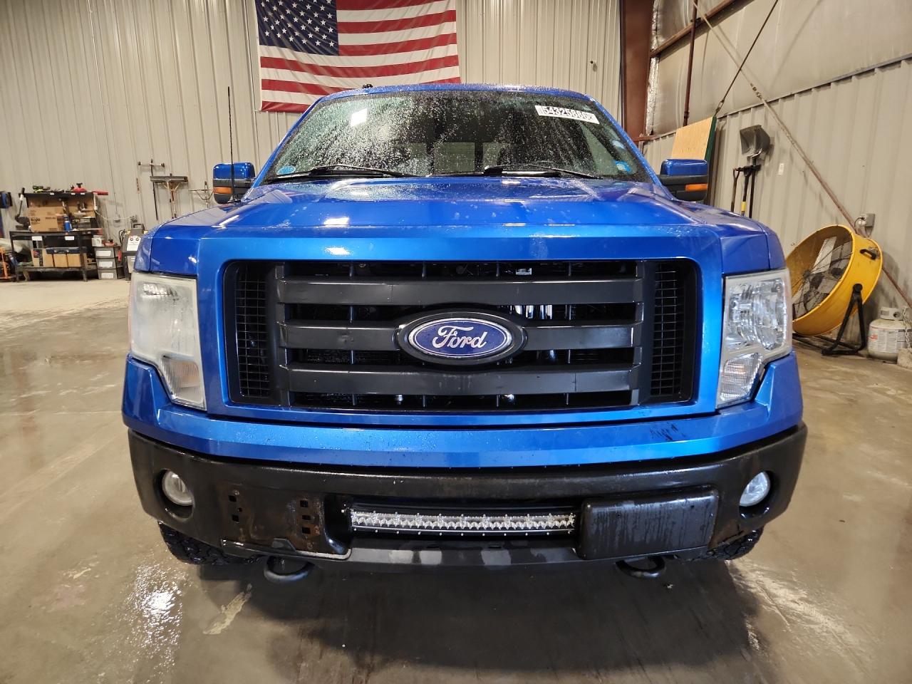 2010 Ford F150 Supercrew Blue vin: 1FTFW1EV9AFB70567 Damage: Front Metal Bumper Painted, Rust, > 12 Inches