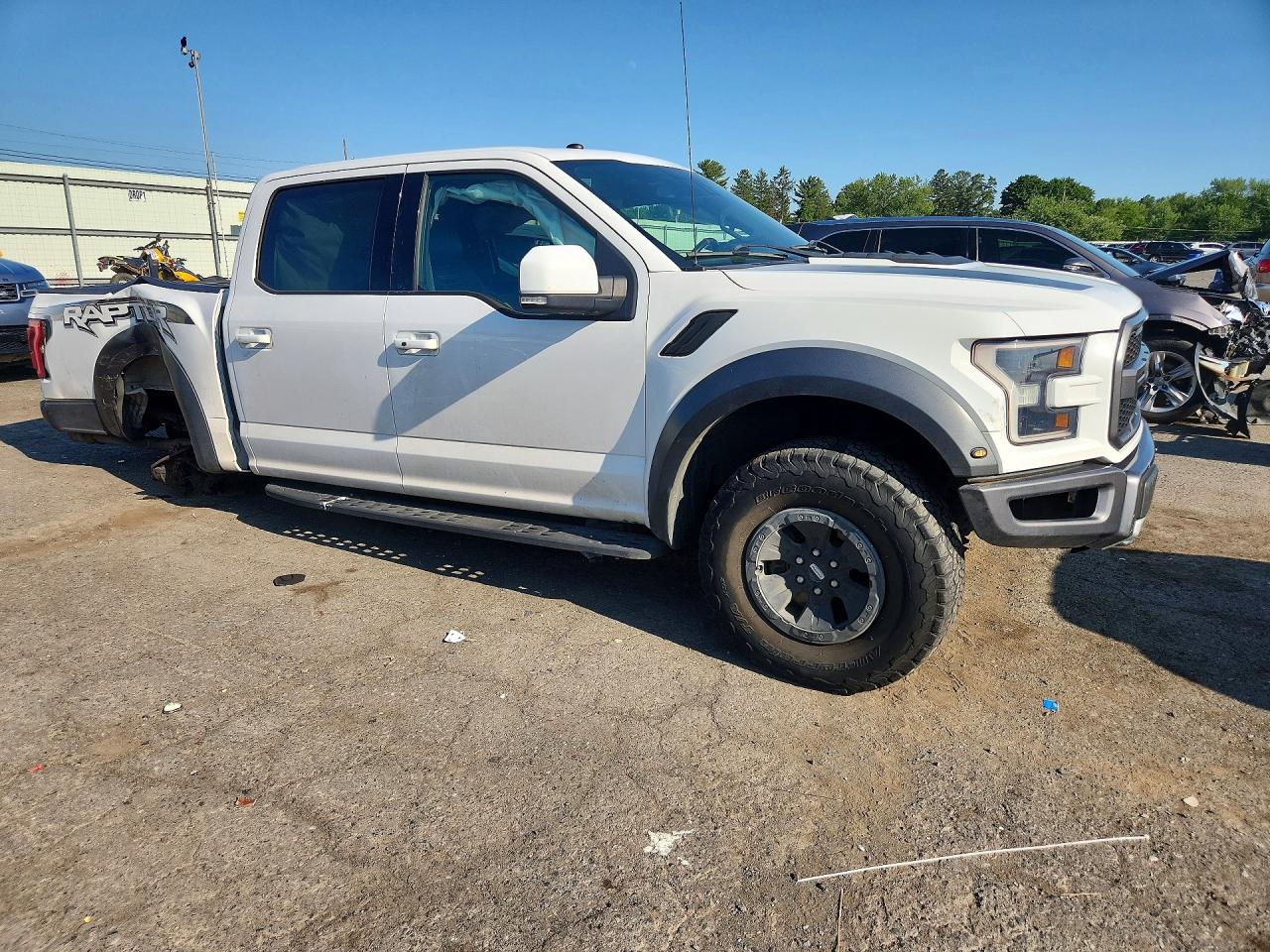 2018 Ford F150 Raptor White vin: 1FTFW1RG0JFA12338