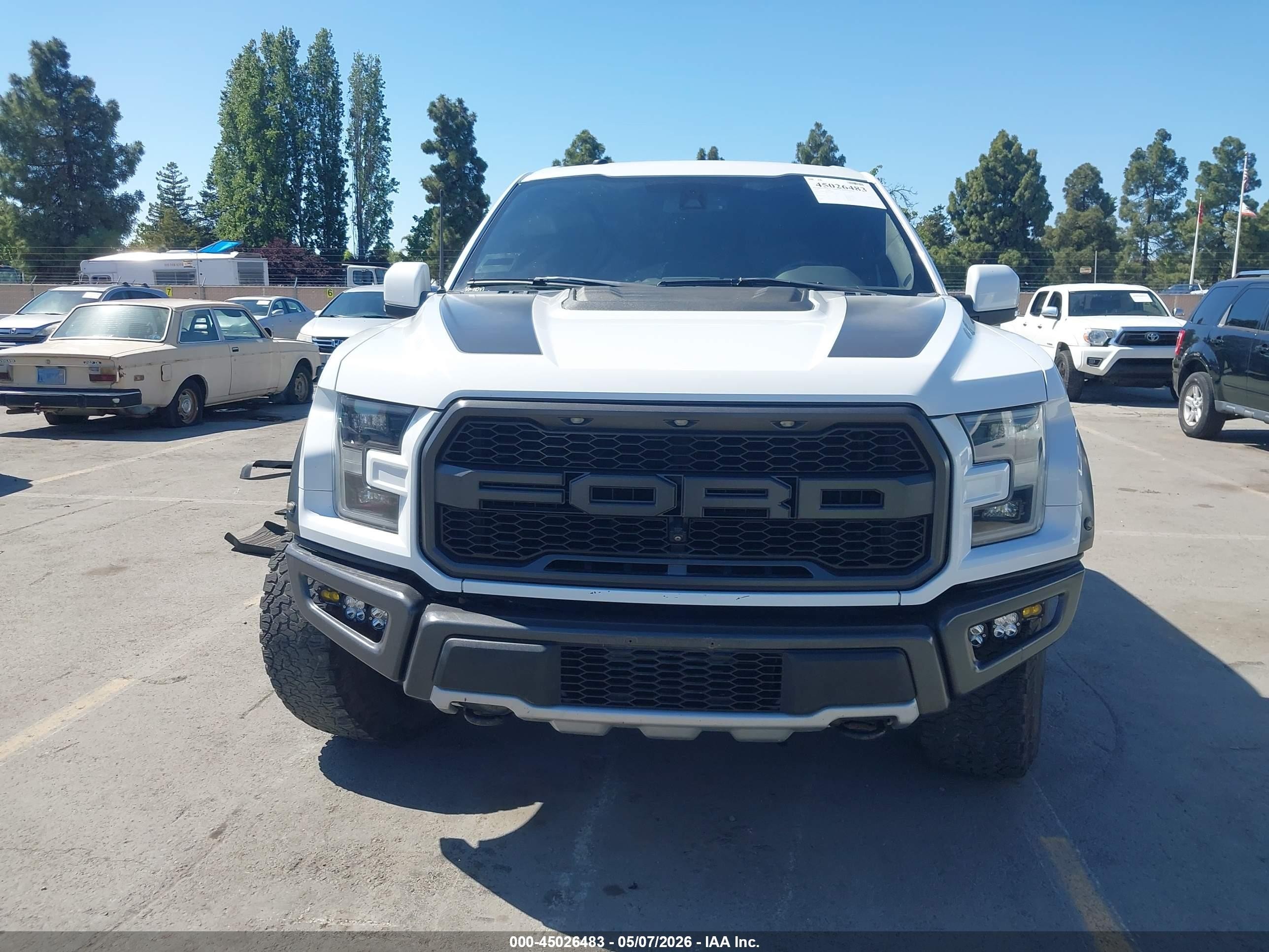 2018 Ford F-150 Raptor White vin: 1FTFW1RG4JFA96616