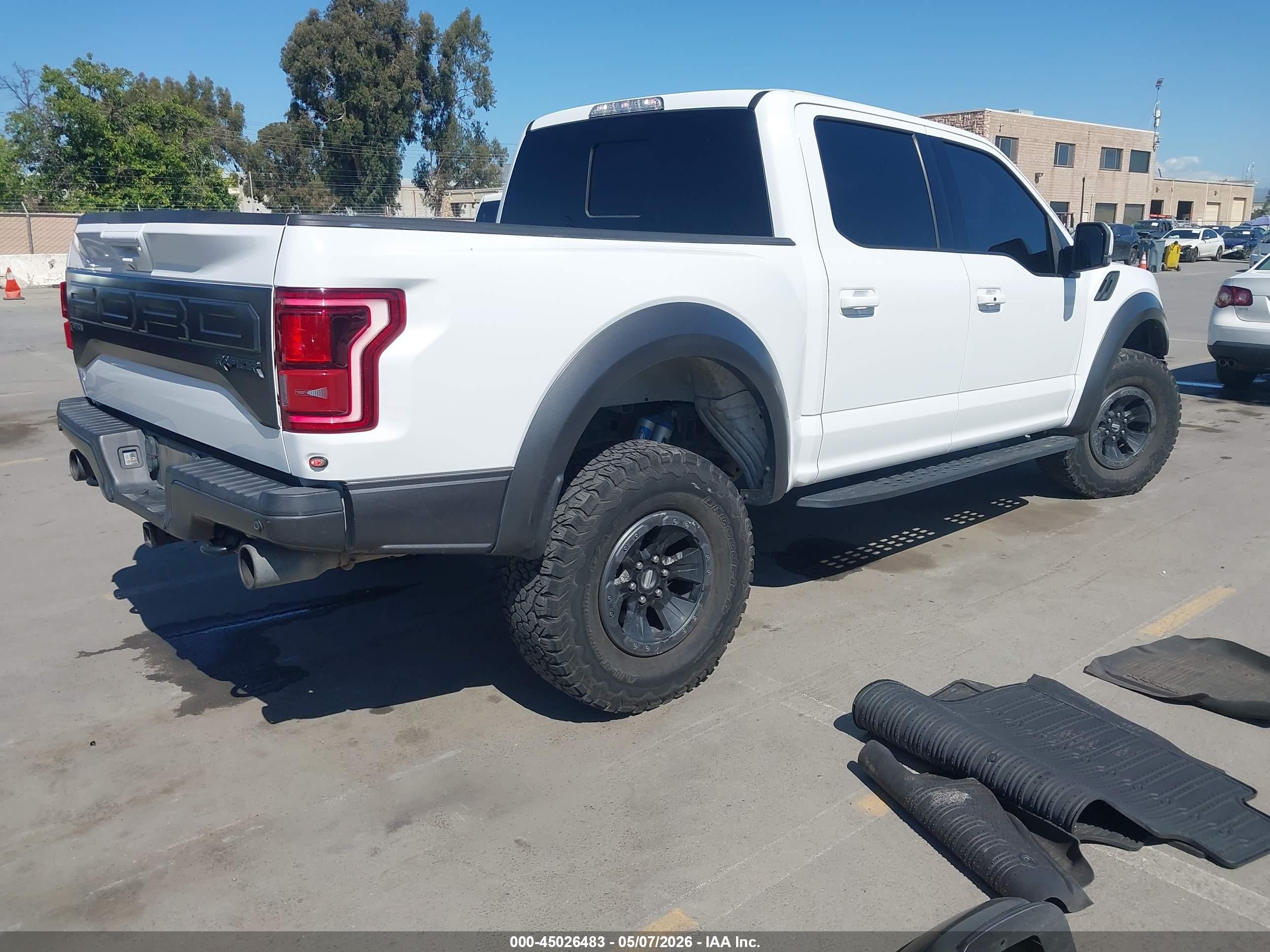 2018 Ford F-150 Raptor White vin: 1FTFW1RG4JFA96616