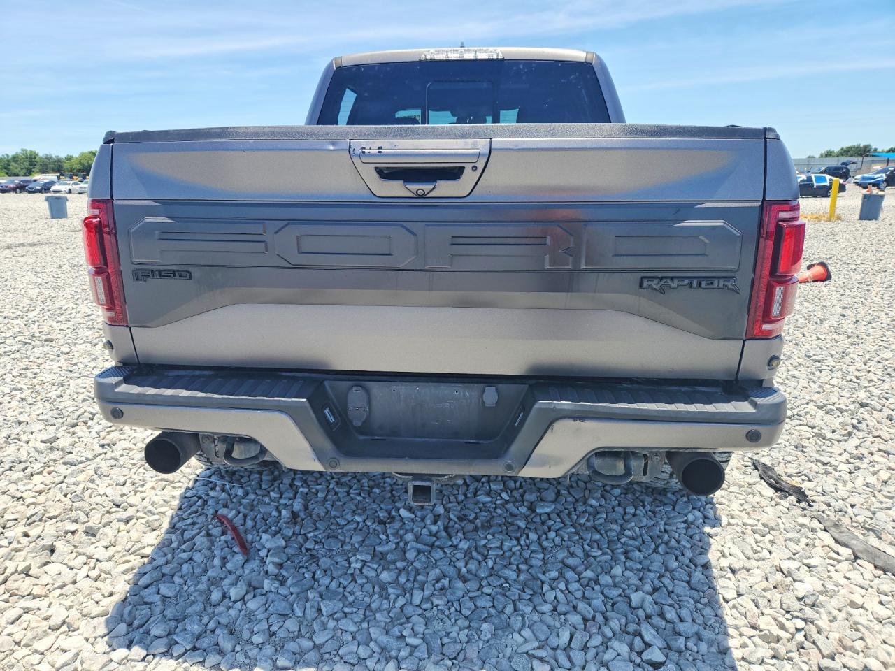 2018 Ford F150 Raptor Gray vin: 1FTFW1RG6JFB63801
