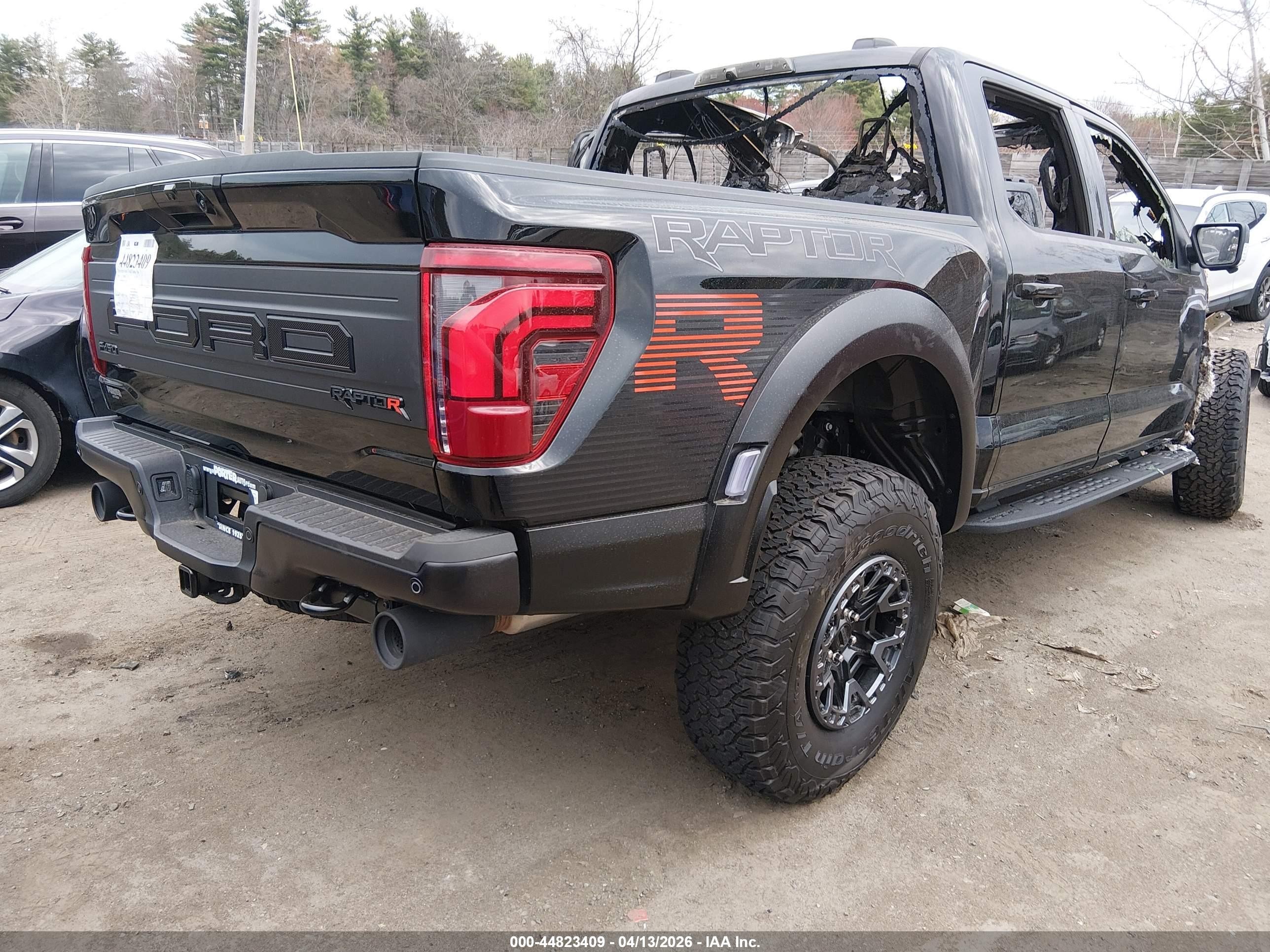 2026 Ford F-150 Raptor Black vin: 1FTFW1RJXTFA15701