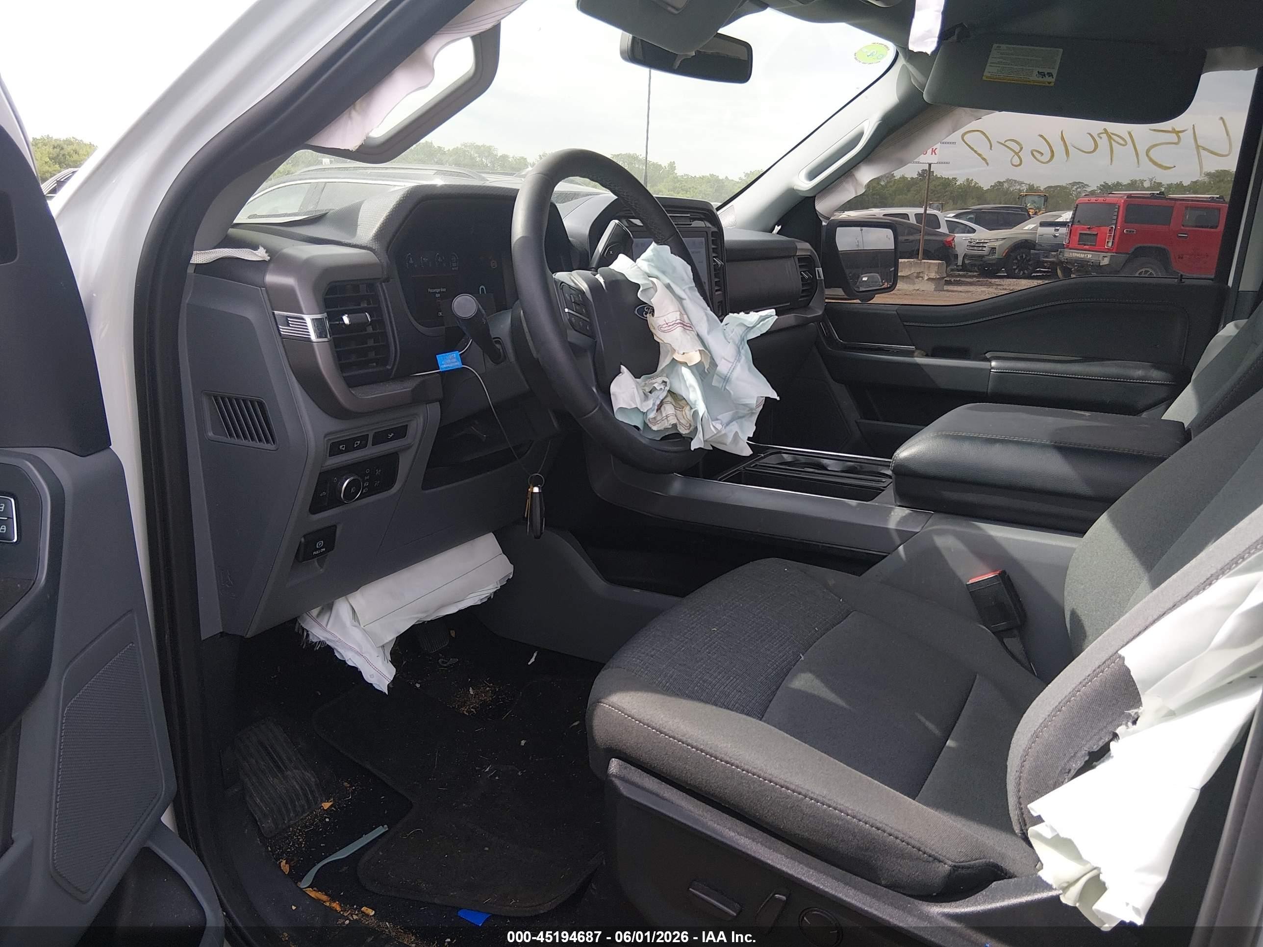 2024 Ford F-150 Xlt Белый vin: 1FTFW3L82RFB31081