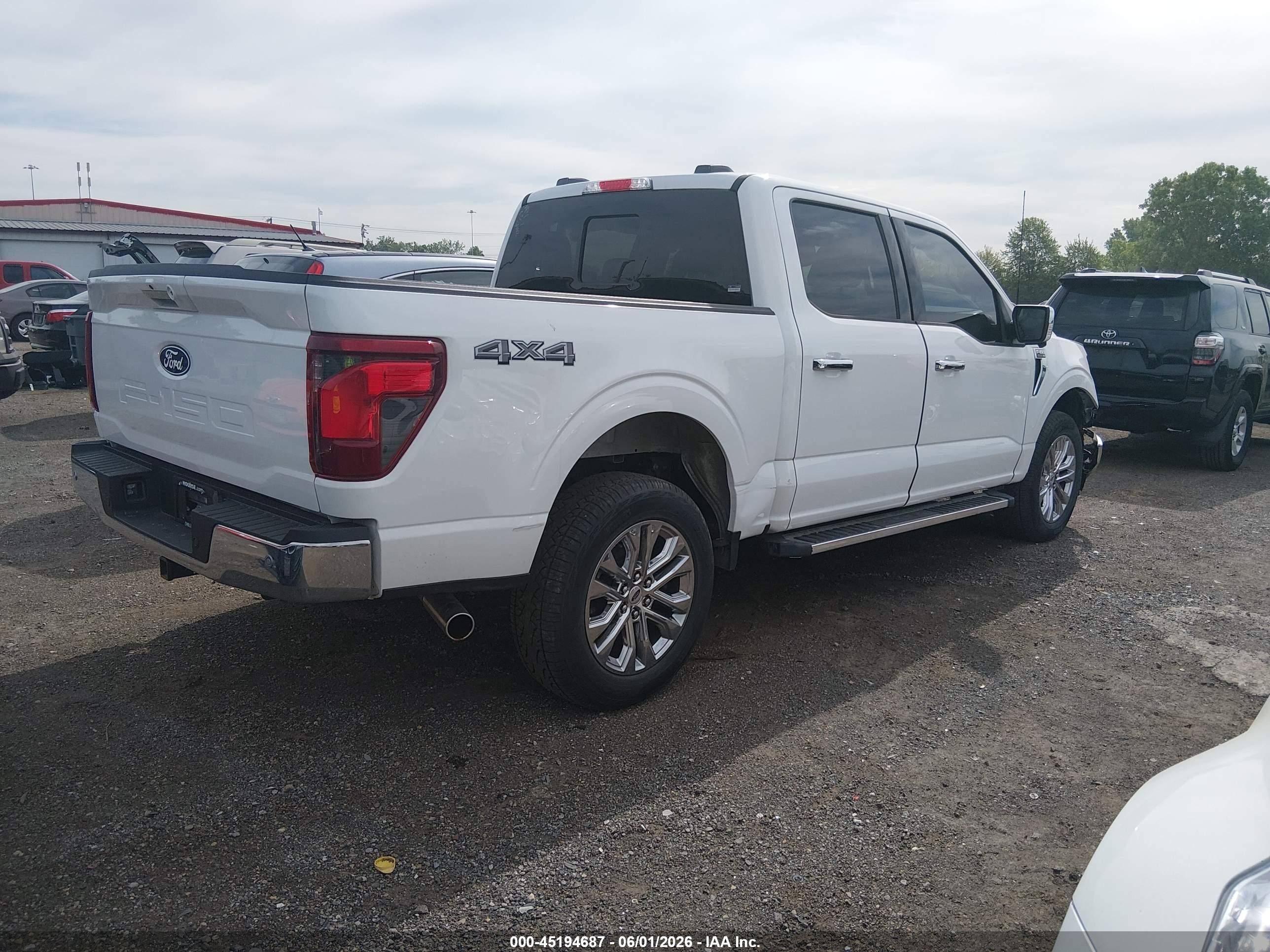 2024 Ford F-150 Xlt Белый vin: 1FTFW3L82RFB31081