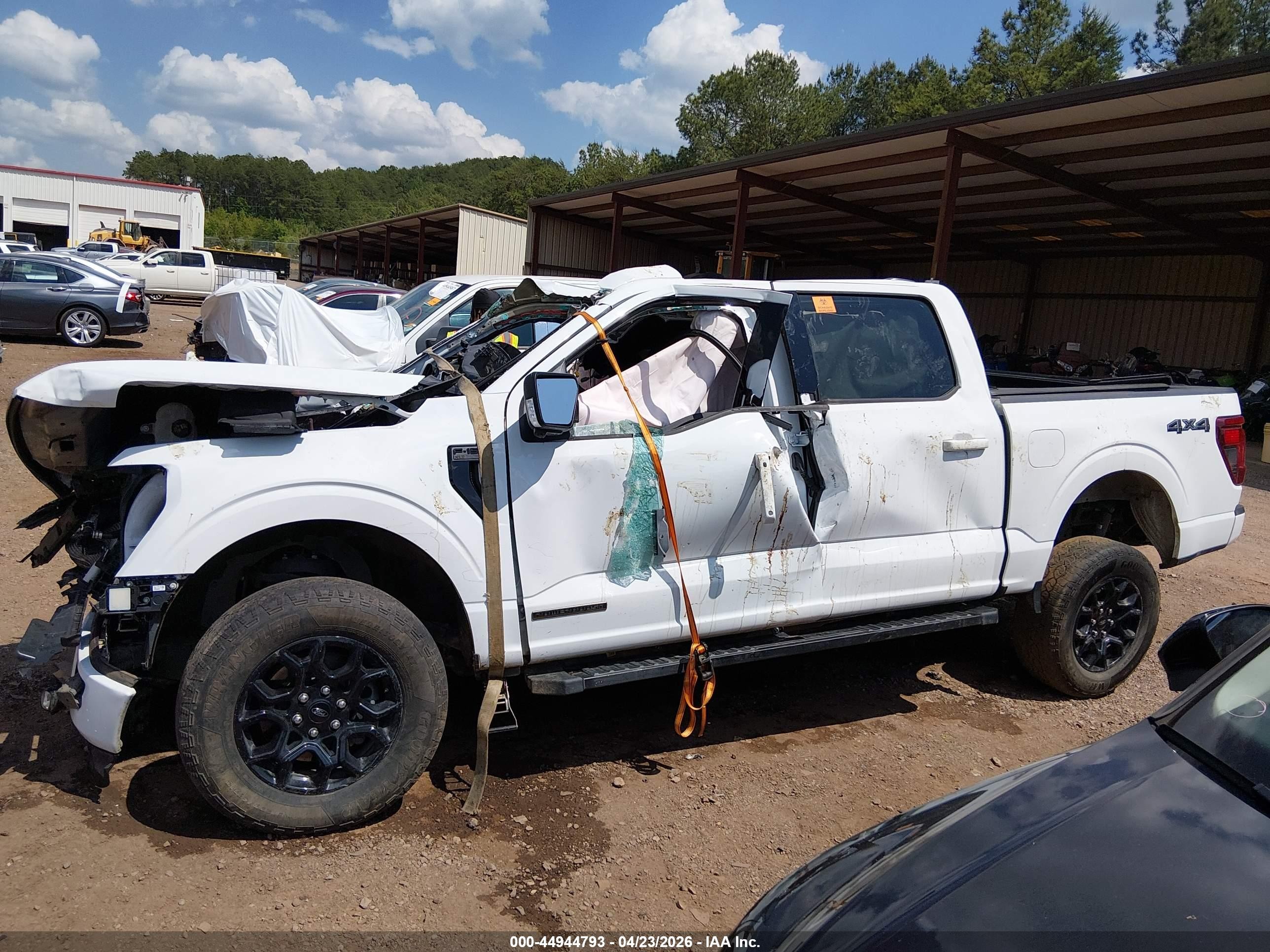2024 Ford F-150 Xlt Белый vin: 1FTFW3LD5RFB79817