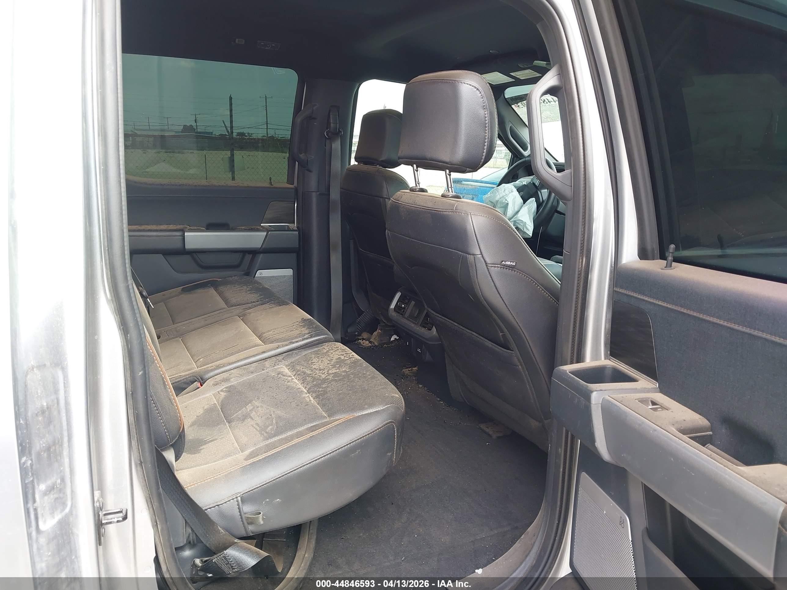 2025 Ford F-150 Lariat Gray vin: 1FTFW5L52SFA22577