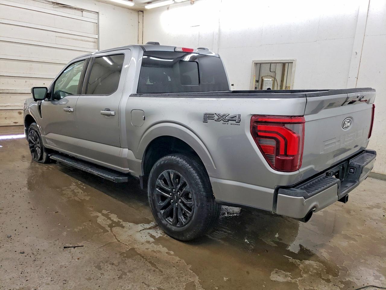 2025 Ford F150 Lariat Silver vin: 1FTFW5L56SKE68982