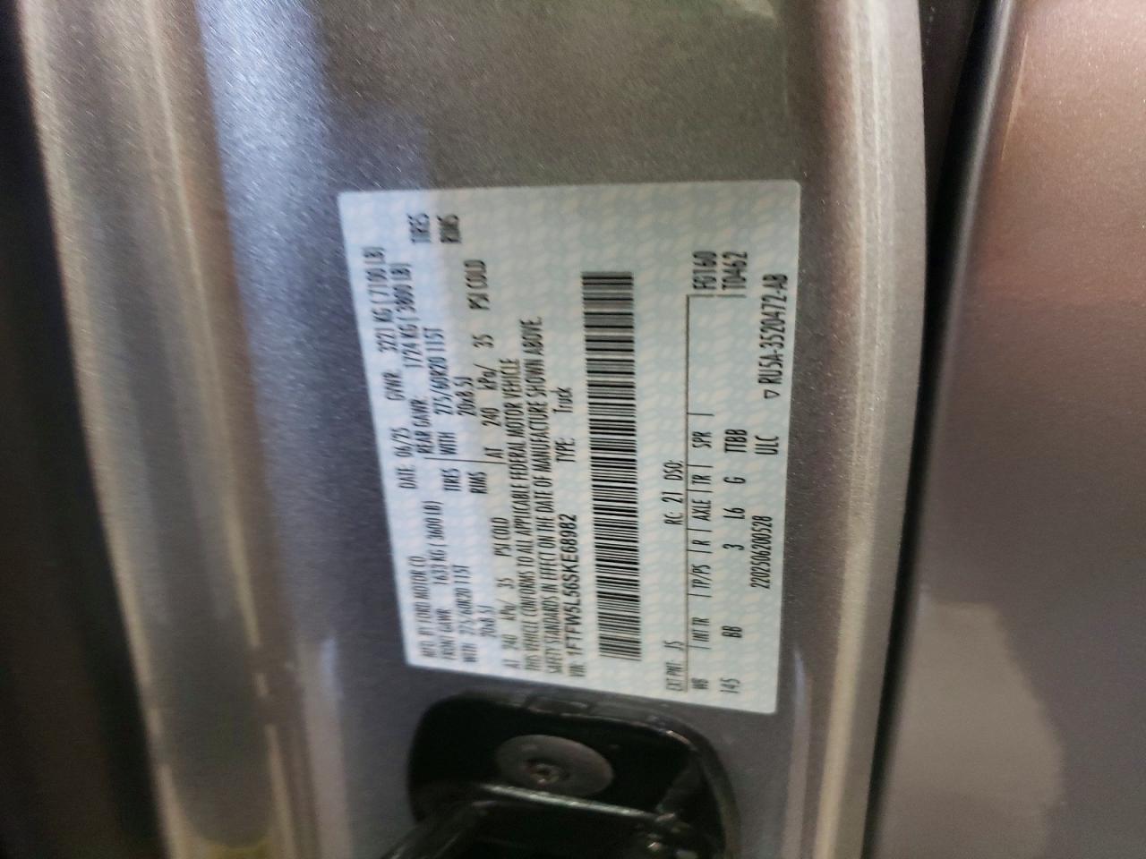 2025 Ford F150 Lariat Silver vin: 1FTFW5L56SKE68982