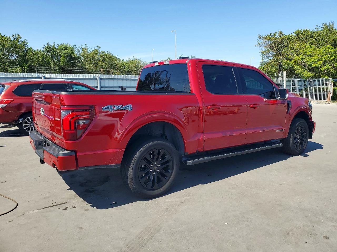 2024 Ford F150 Lariat Красный vin: 1FTFW5LDXRFB74110