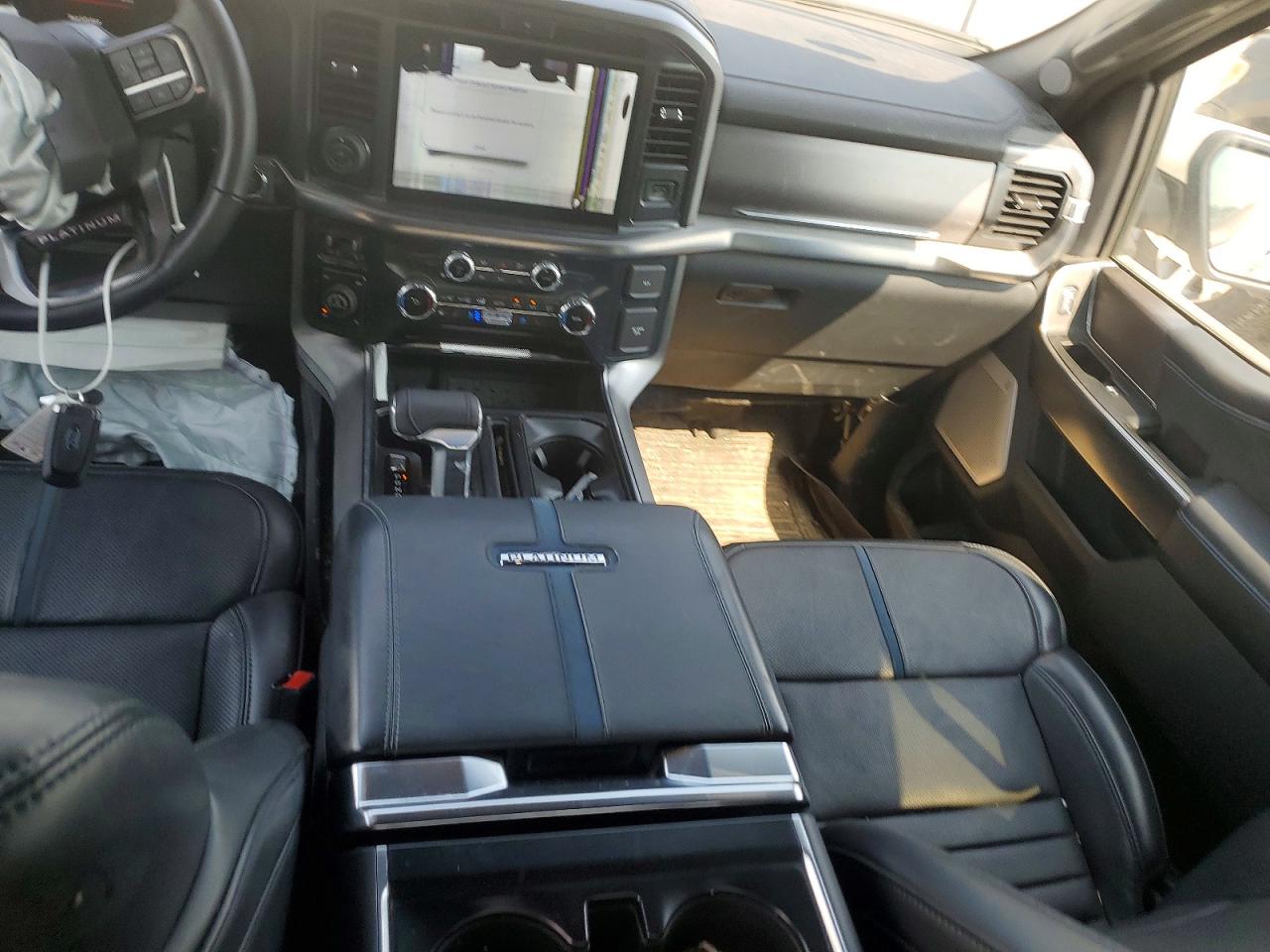 2025 Ford F150 Platinum White vin: 1FTFW7L85SFB28110