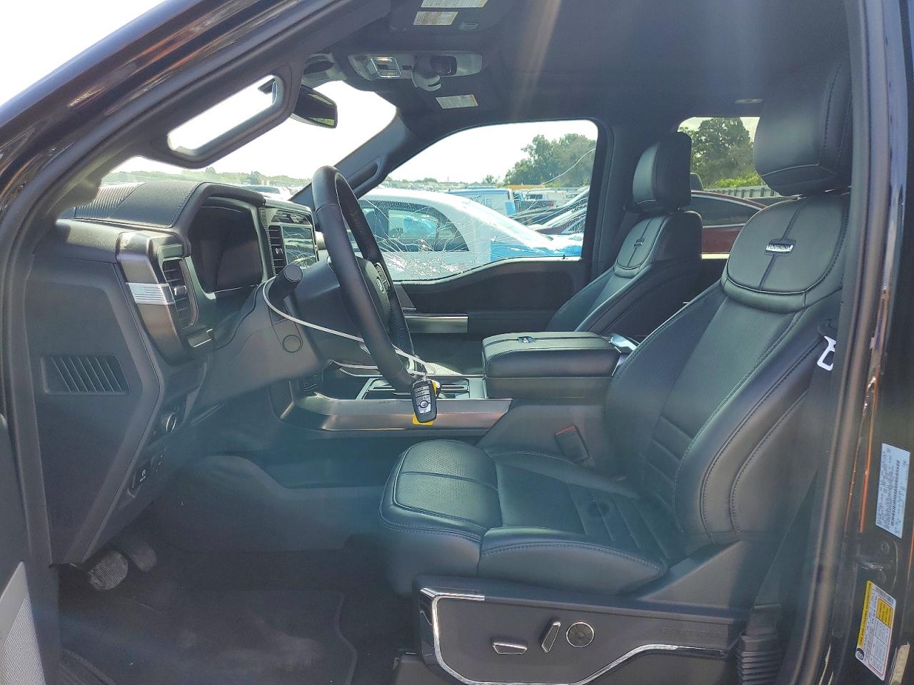 2025 Ford F150 Platinum Black vin: 1FTFW7LD0SFB59827