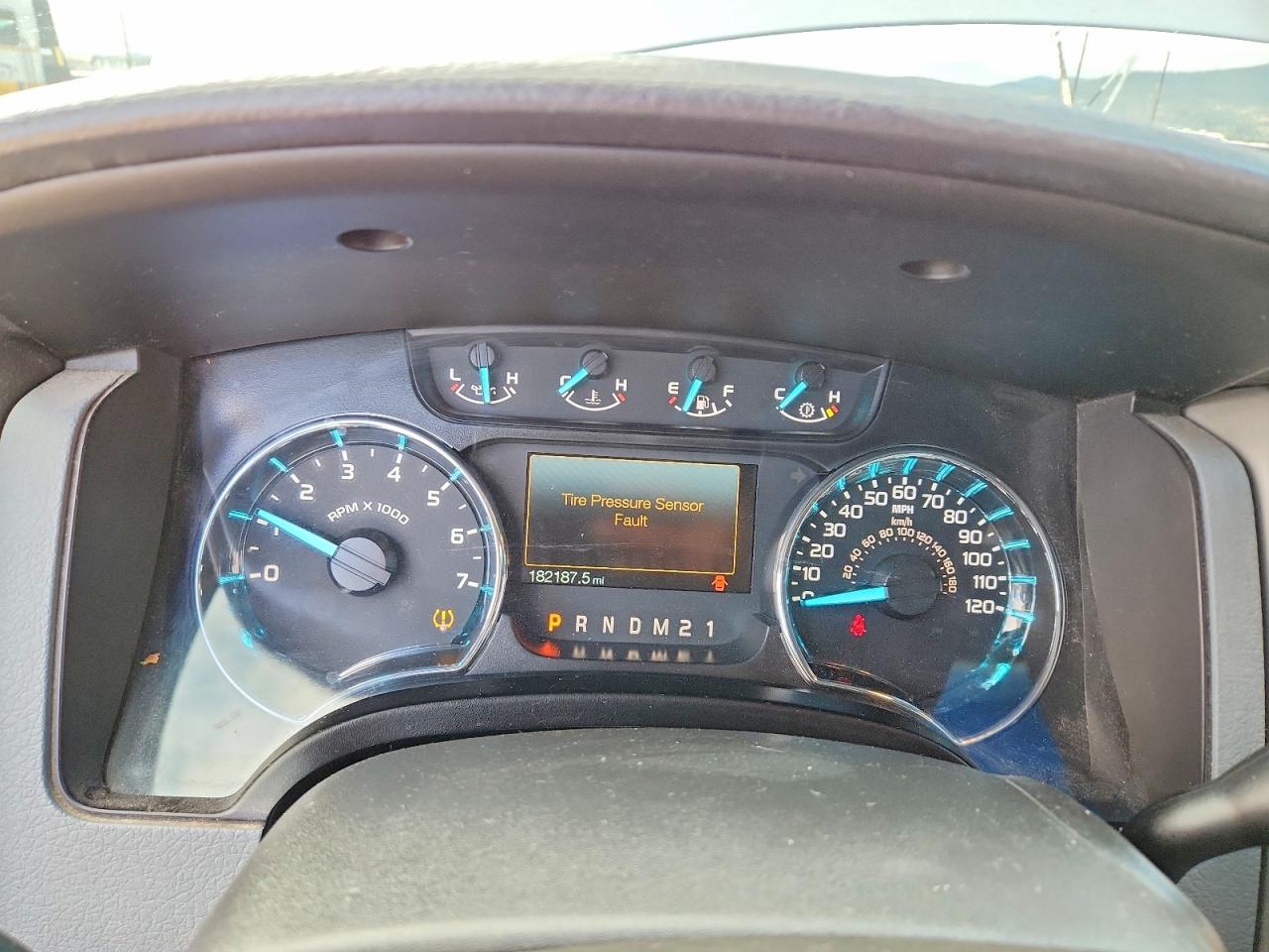 2011 Ford F150 Super Cab Белый vin: 1FTFX1CF0BFD38364