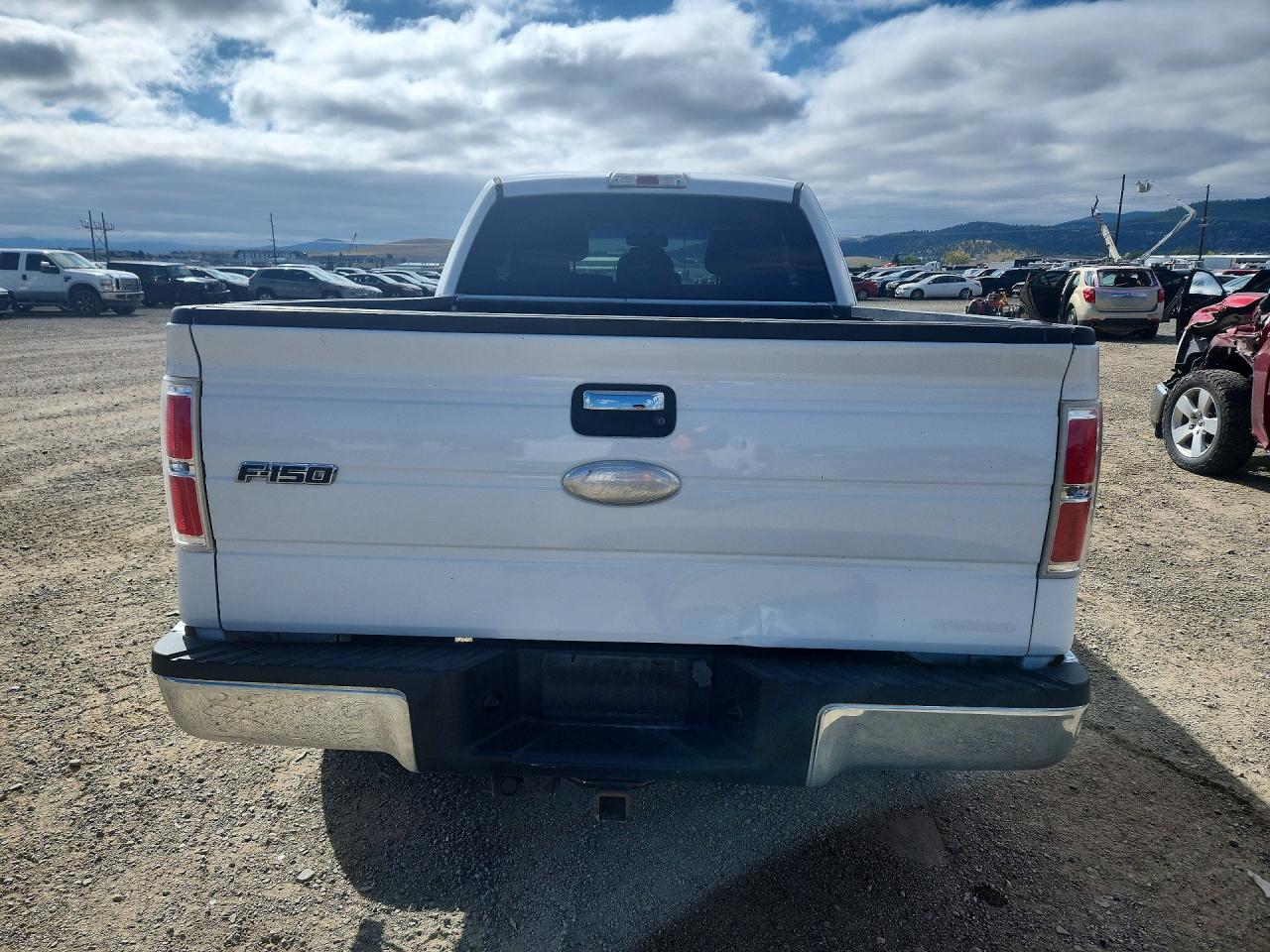 2011 Ford F150 Super Cab Белый vin: 1FTFX1CF0BFD38364