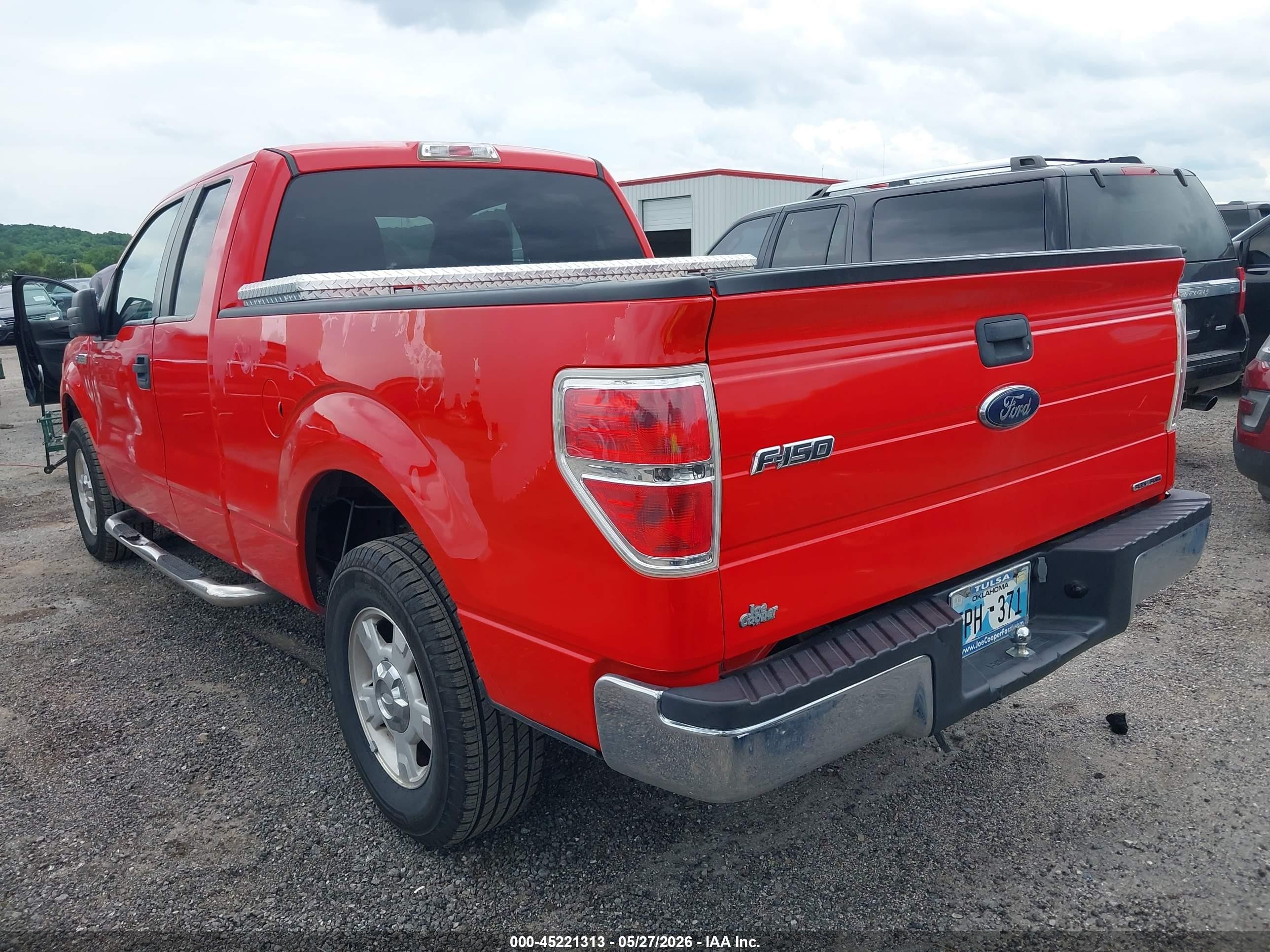 2013 Ford F-150 Xlt Red vin: 1FTFX1CF0DFB31931
