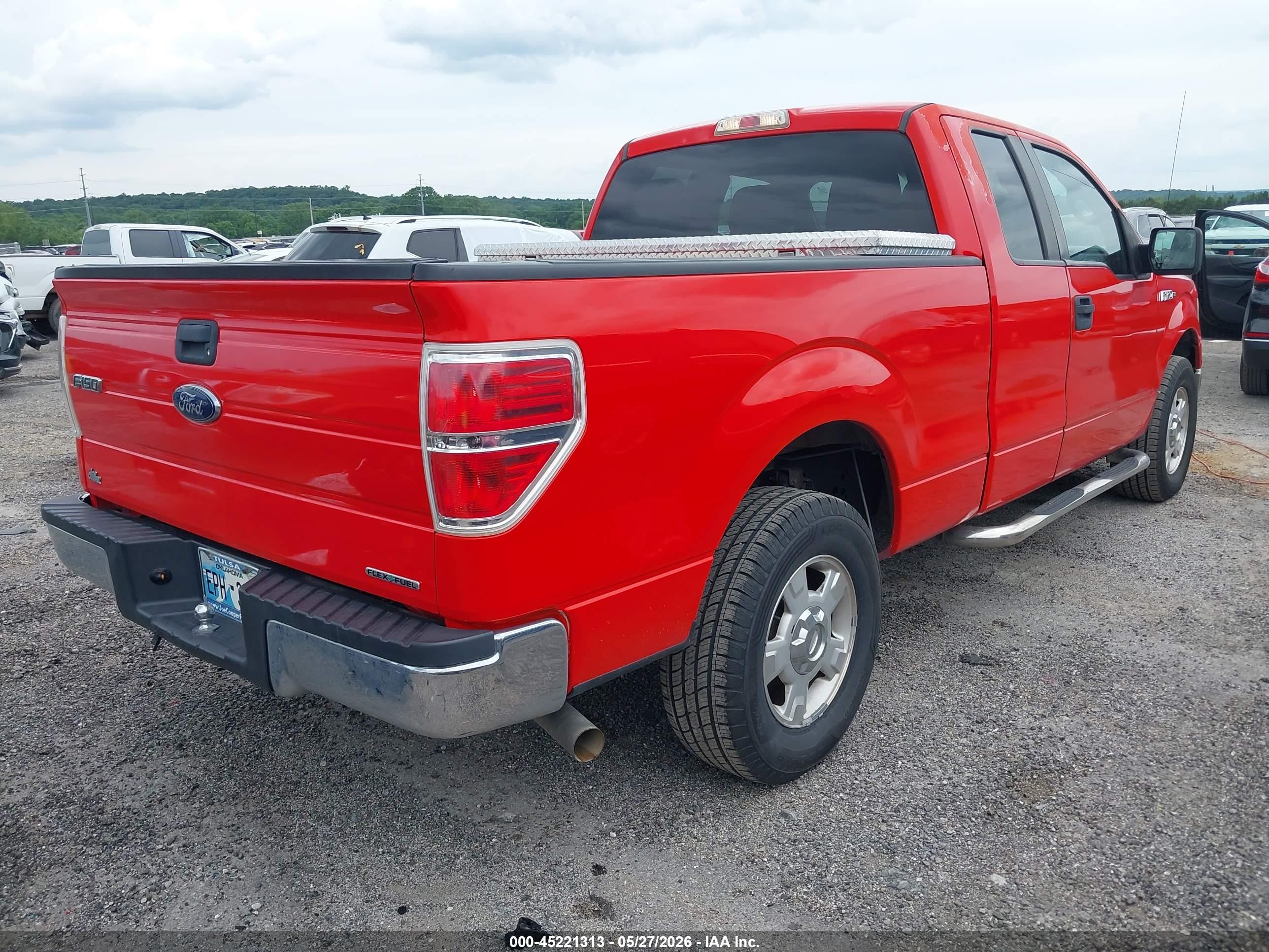 2013 Ford F-150 Xlt Red vin: 1FTFX1CF0DFB31931