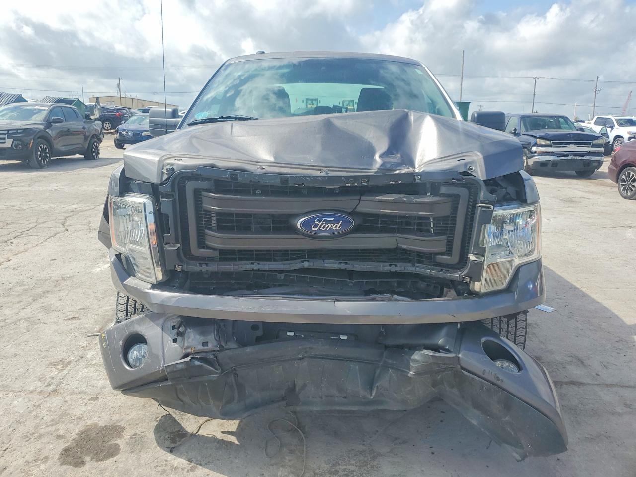 2013 Ford F150 Super Cab Gray vin: 1FTFX1CF0DFC64866