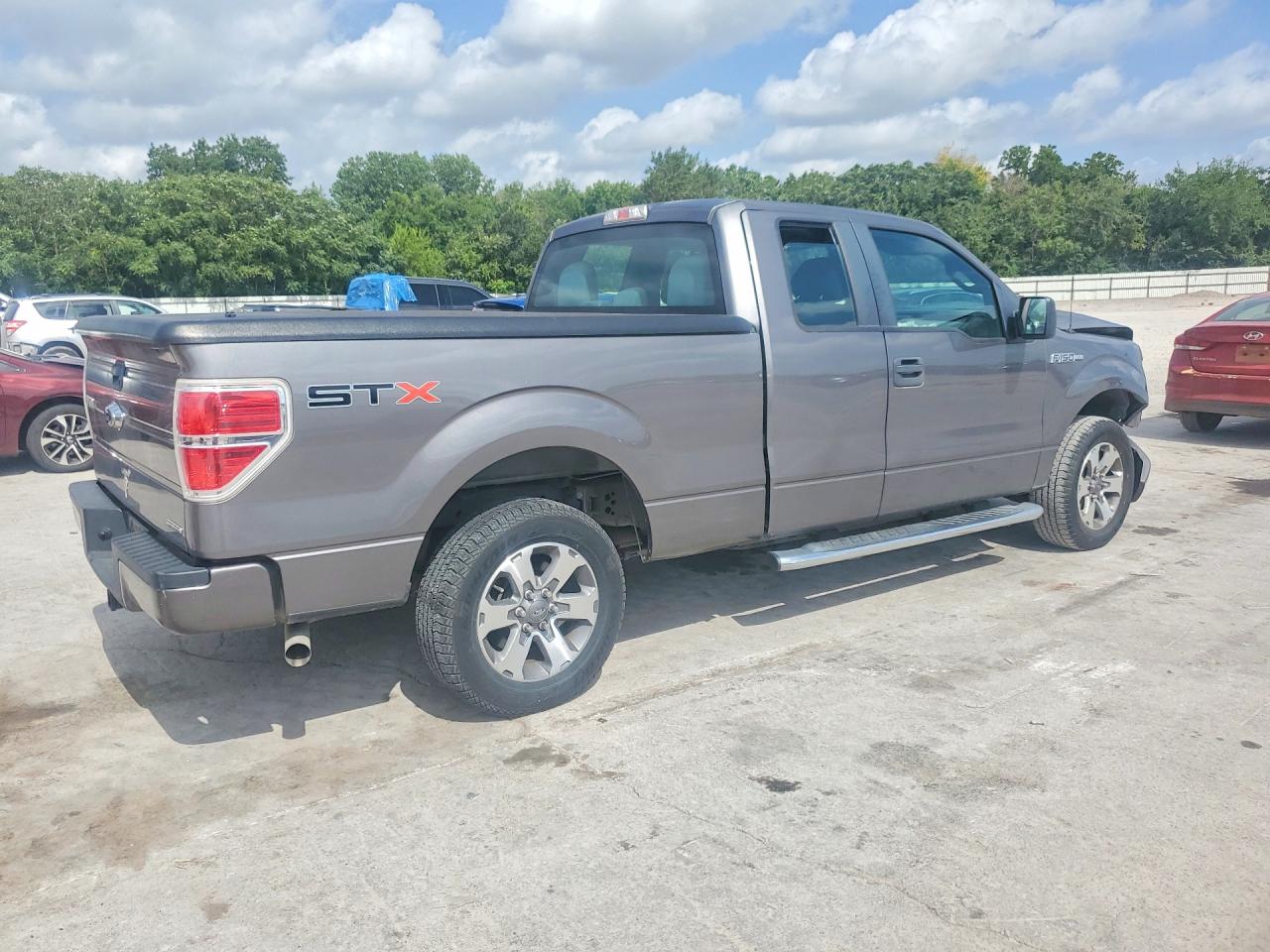 2013 Ford F150 Super Cab Gray vin: 1FTFX1CF0DFC64866
