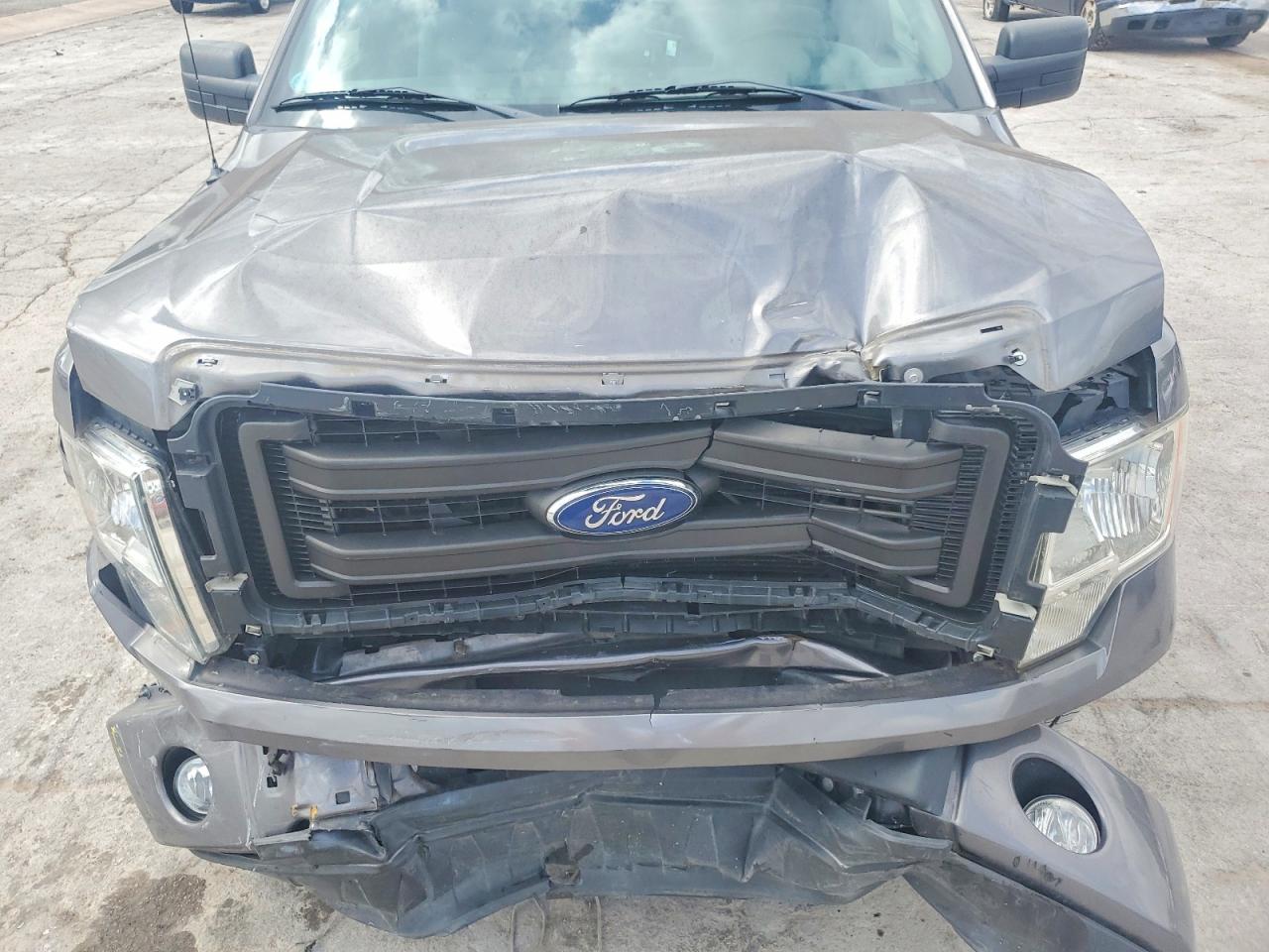 2013 Ford F150 Super Cab Gray vin: 1FTFX1CF0DFC64866