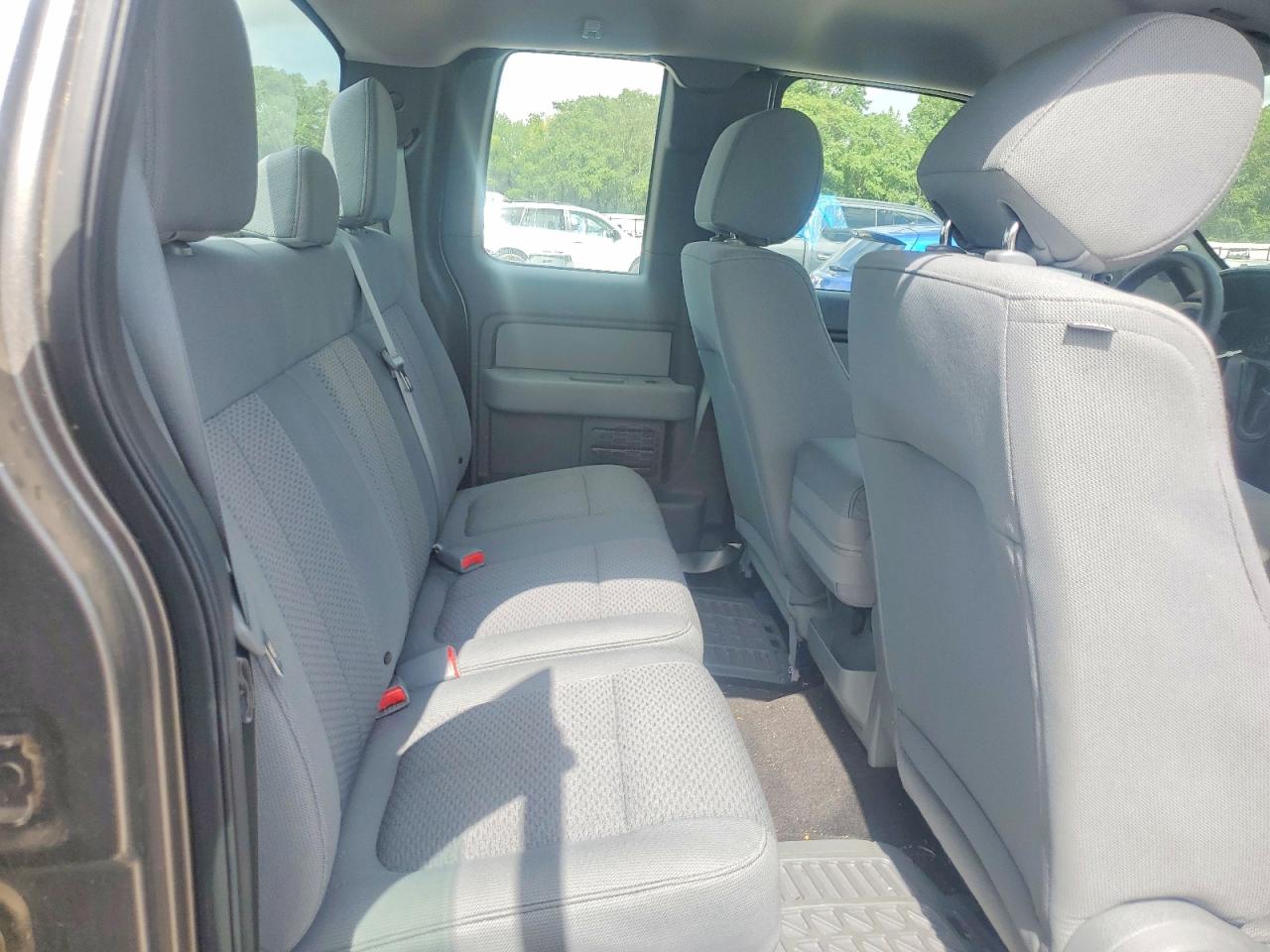 2013 Ford F150 Super Cab Gray vin: 1FTFX1CF0DFC64866
