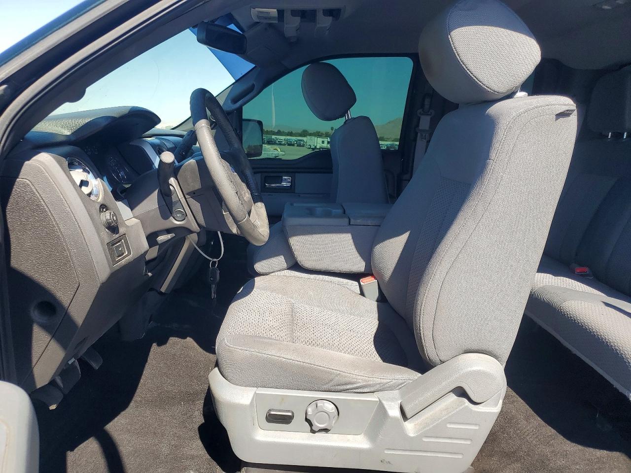 2013 Ford F150 Super Cab Green vin: 1FTFX1CF0DKF97298