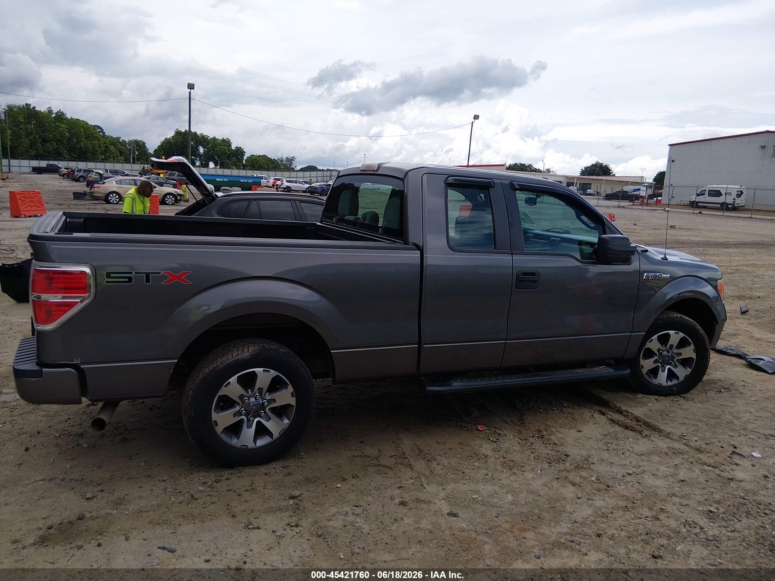 2013 Ford F-150 Stx Gray vin: 1FTFX1CF0DKG16643