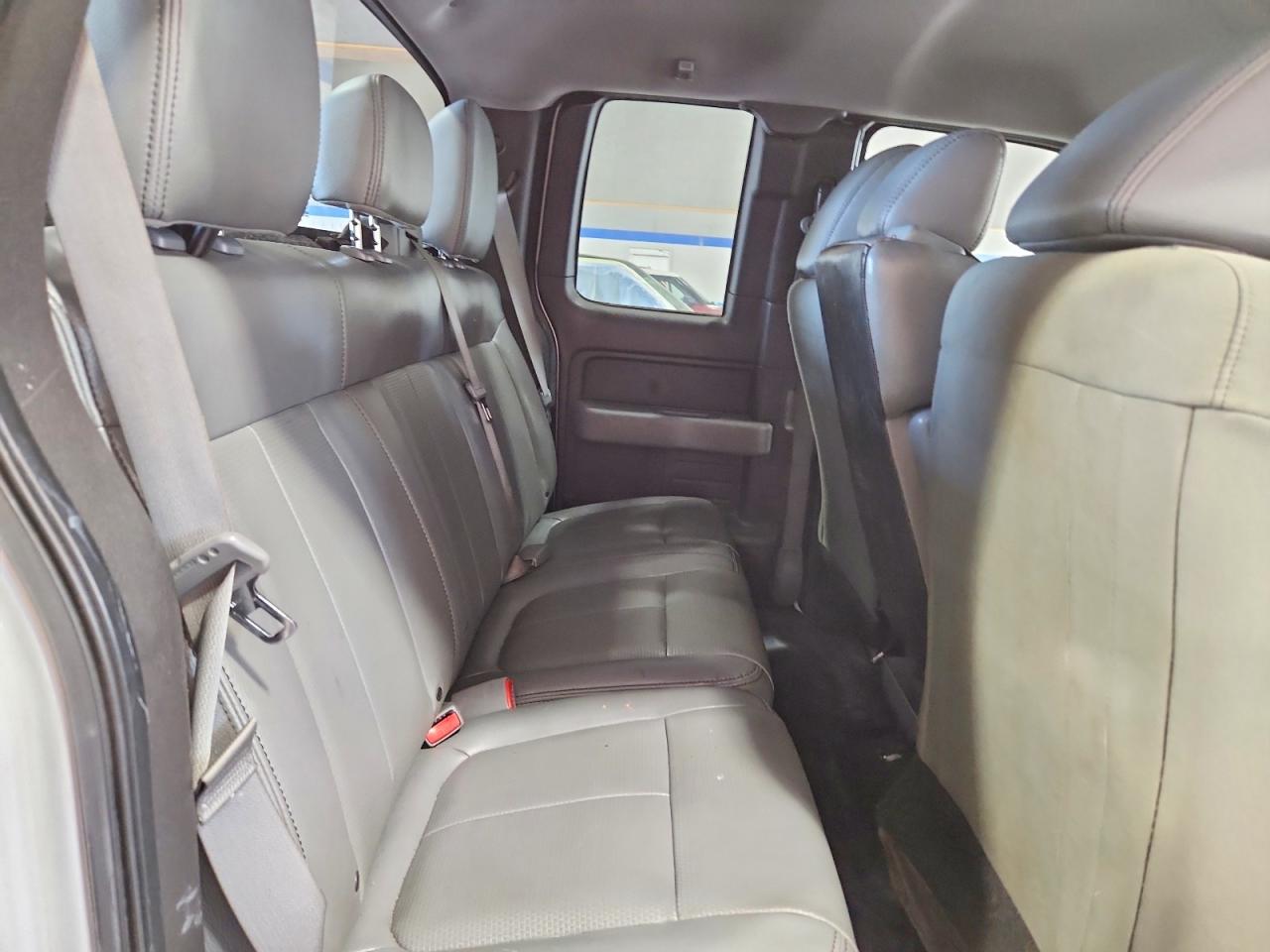 2011 Ford F150 Super Cab White vin: 1FTFX1CF1BFB25066