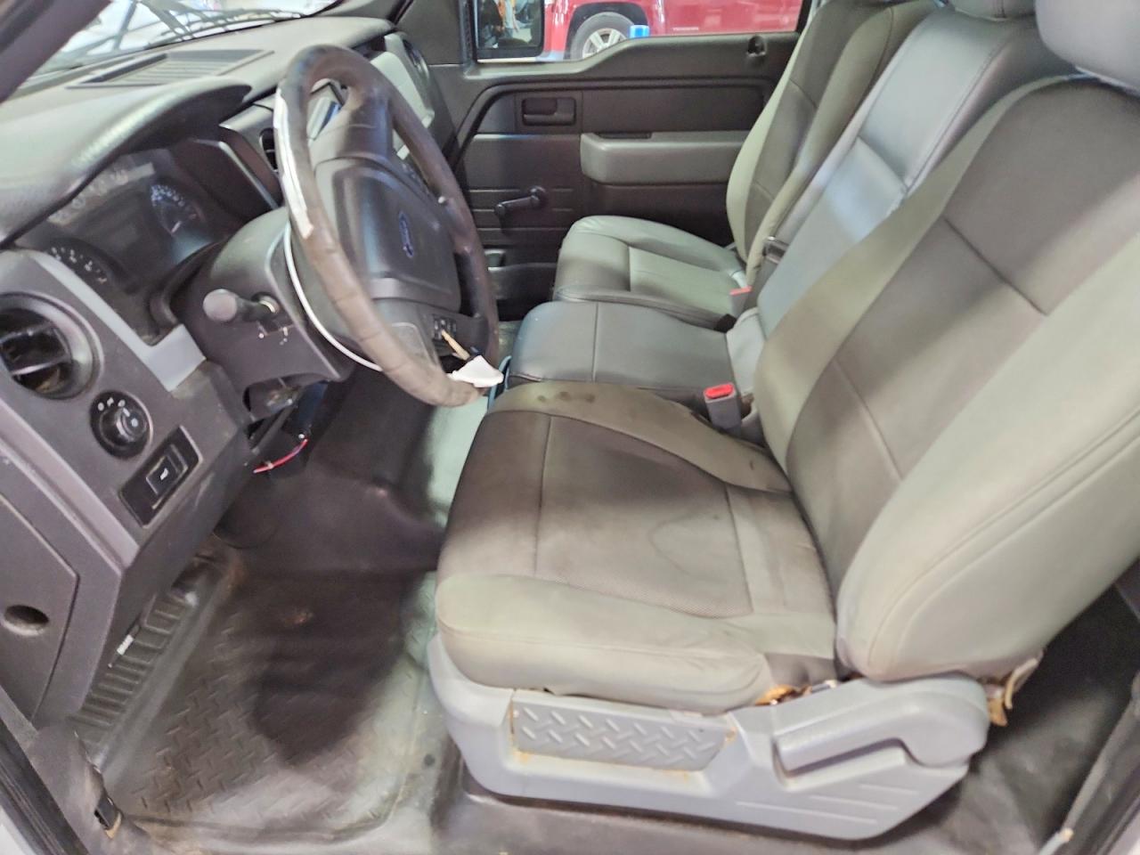 2011 Ford F150 Super Cab White vin: 1FTFX1CF1BFB25066