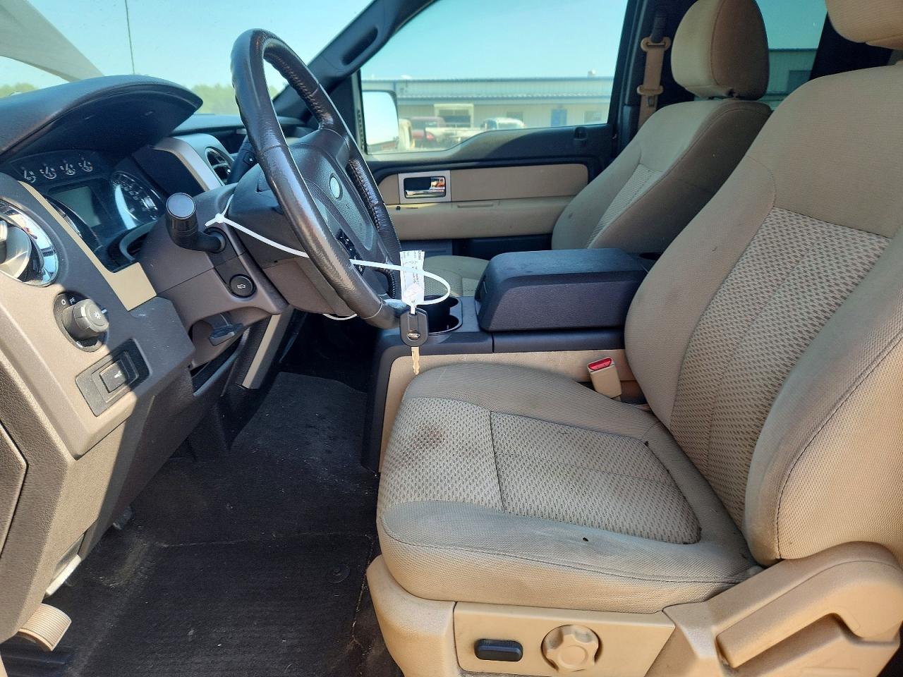 2011 Ford F150 Super Cab Black vin: 1FTFX1CF1BFB29151
