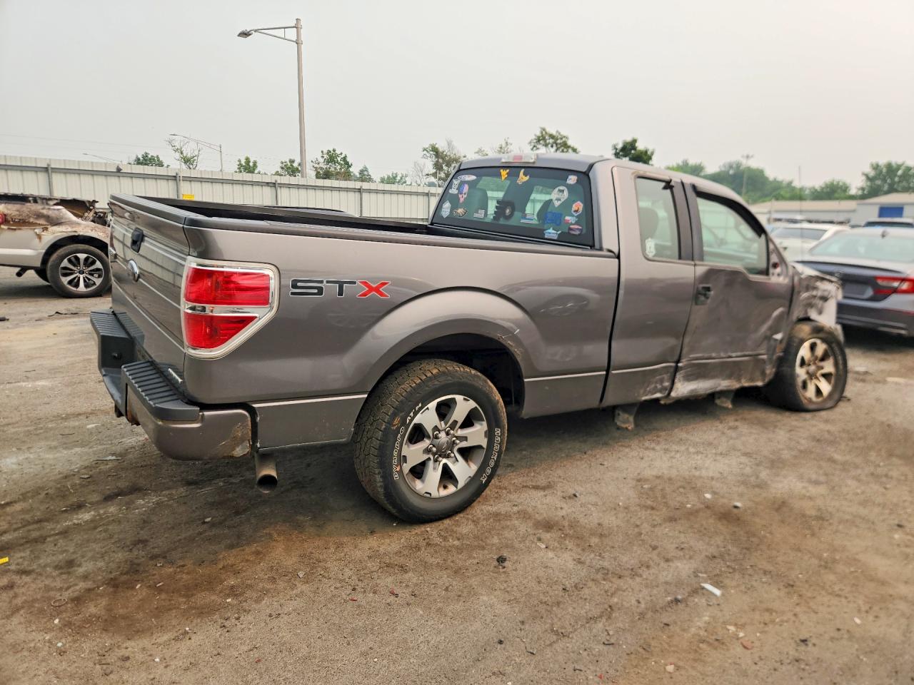 2013 Ford F150 Super Cab Серый vin: 1FTFX1CF1DFA00961